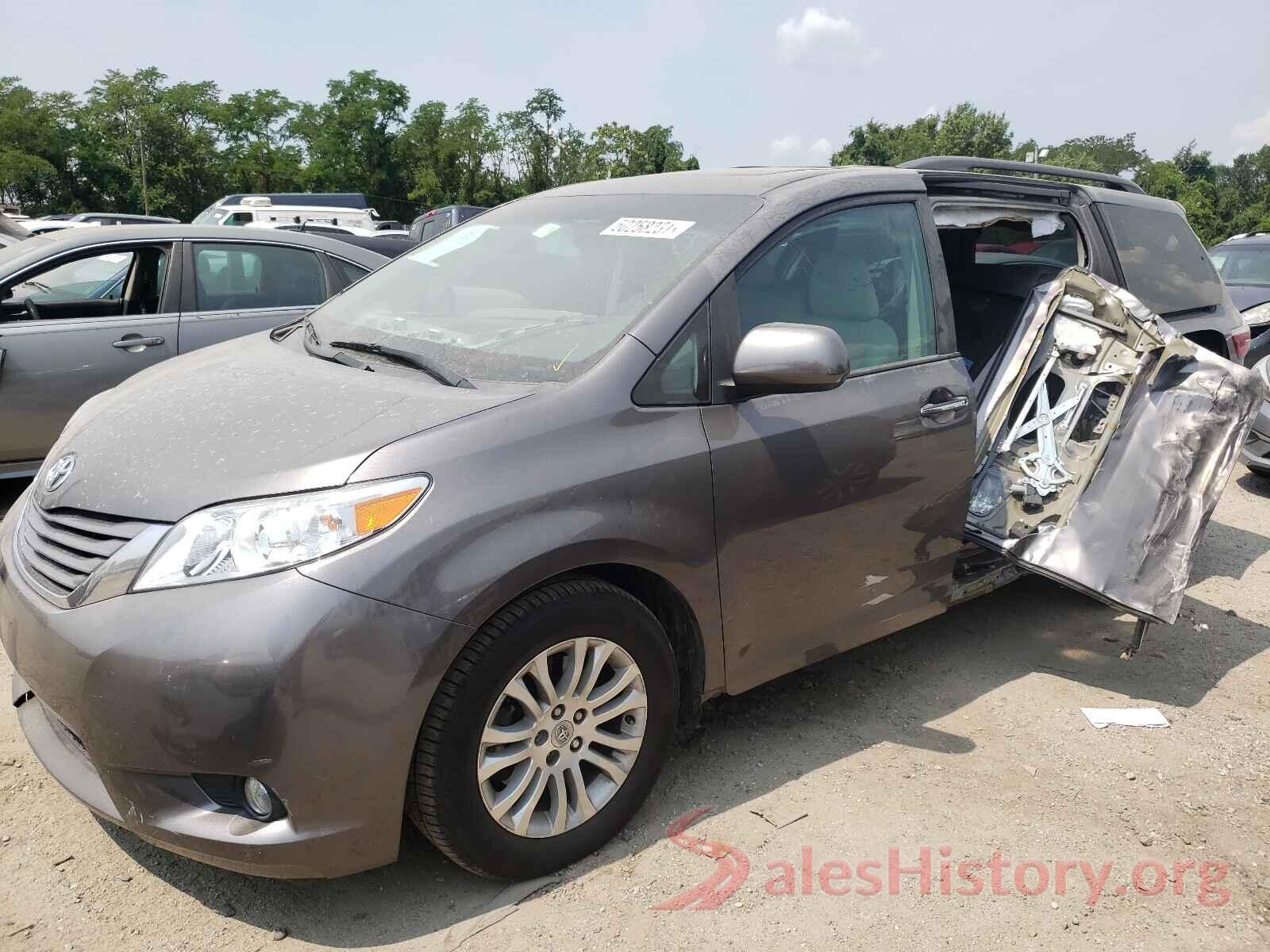 5TDYZ3DC7HS791960 2017 TOYOTA SIENNA