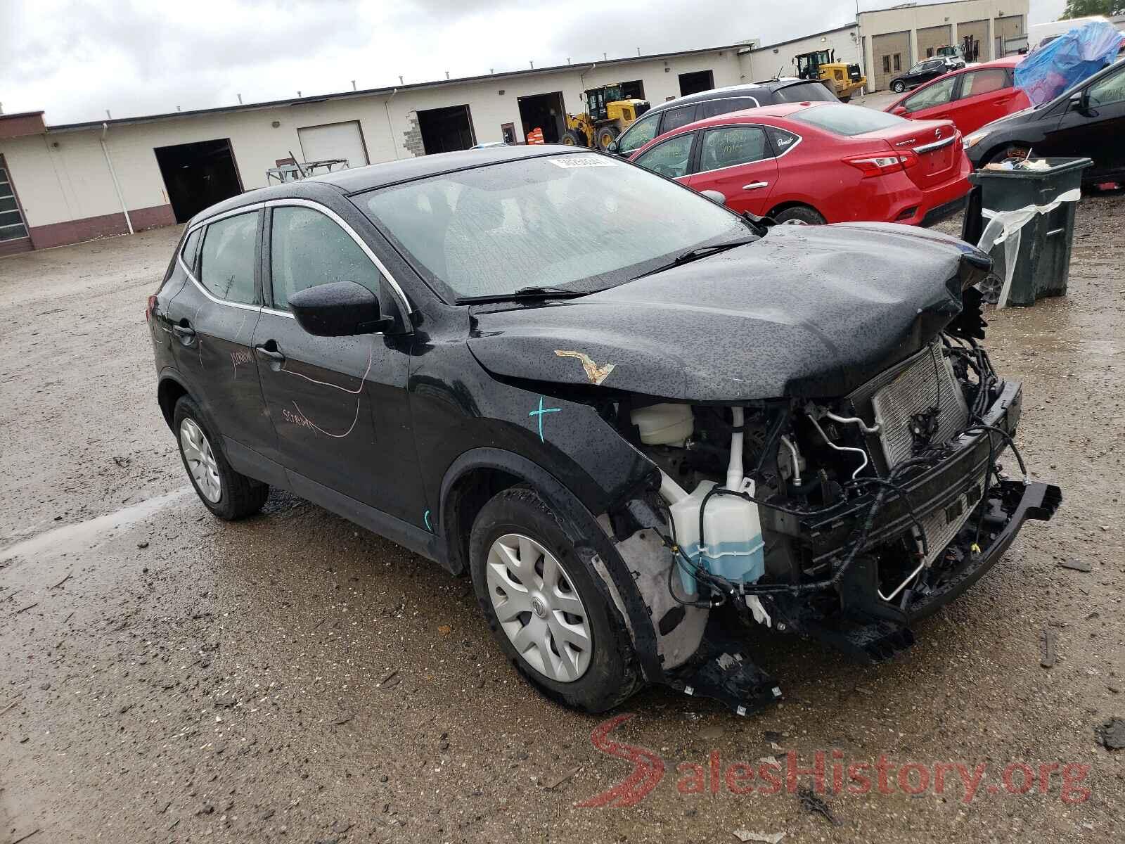 JN1BJ1CR0JW264262 2018 NISSAN ROGUE