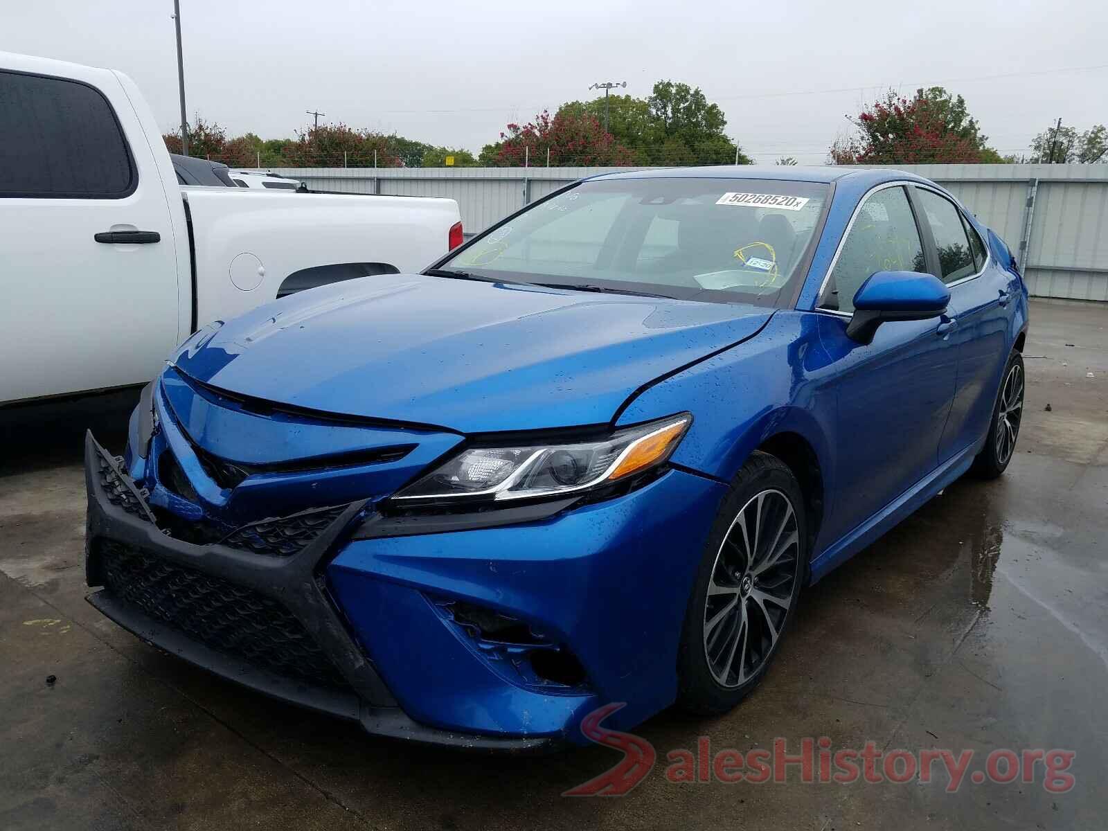 4T1B11HK4JU053372 2018 TOYOTA CAMRY