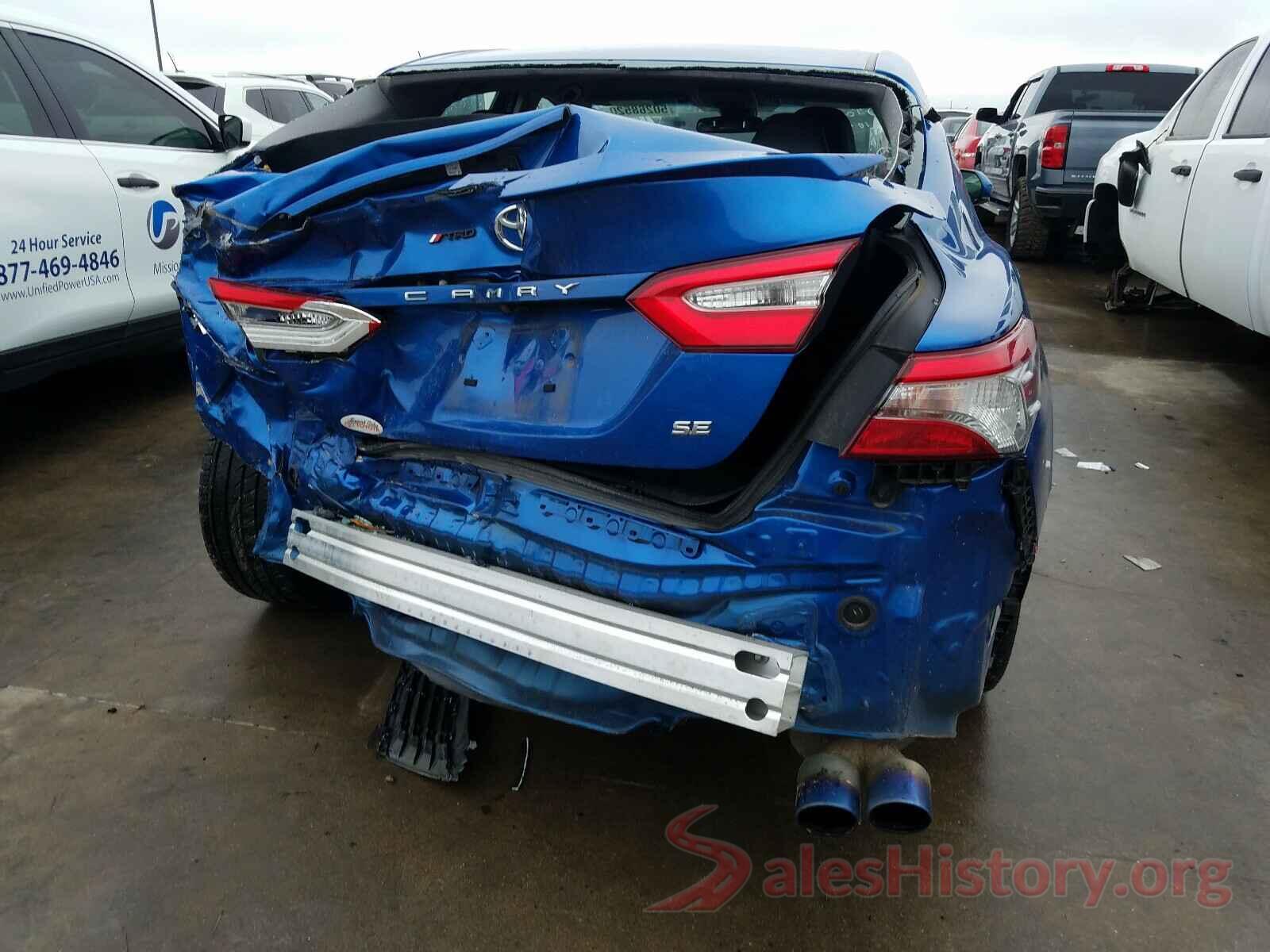 4T1B11HK4JU053372 2018 TOYOTA CAMRY