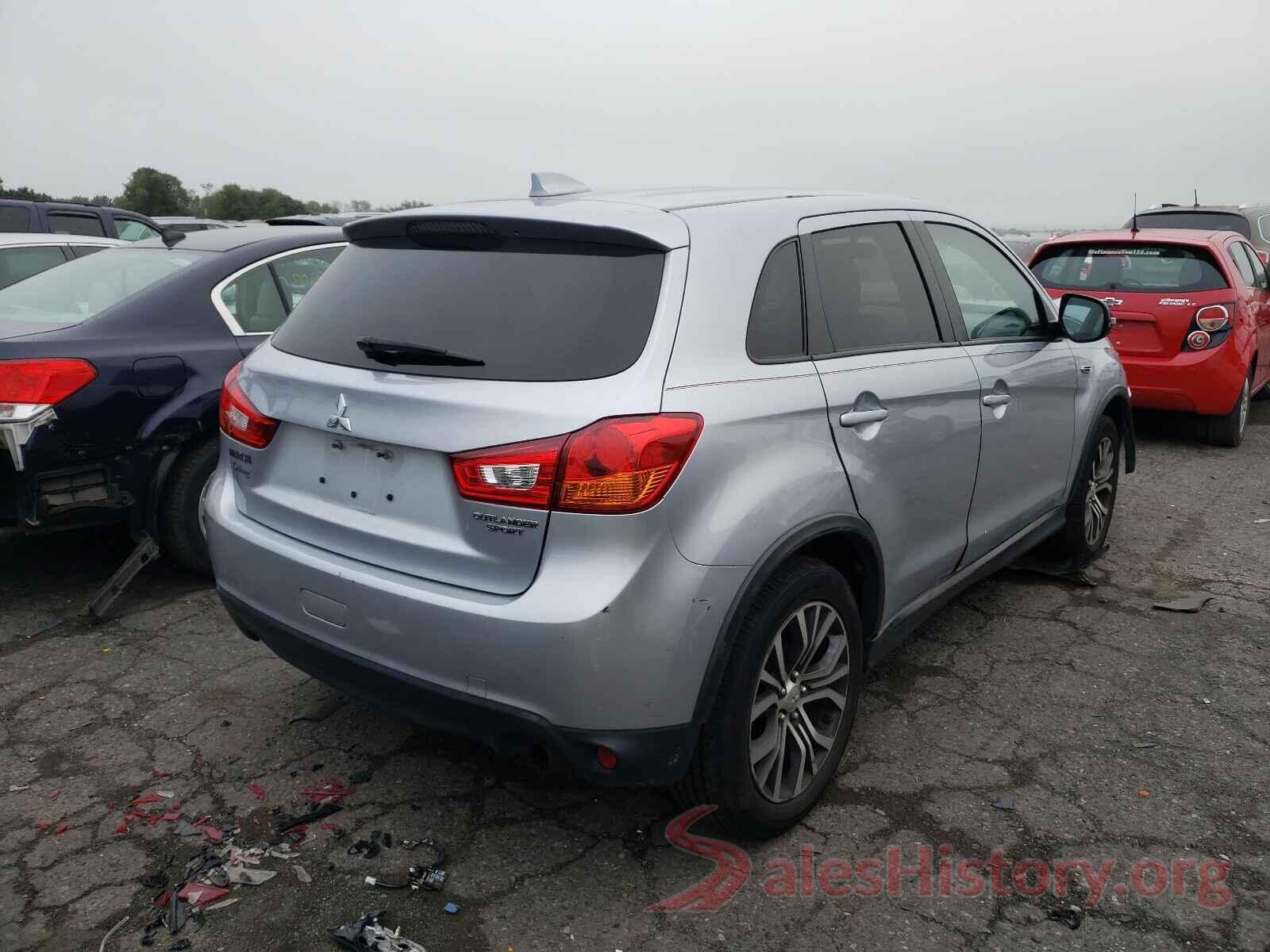 JA4AP3AU7HZ066825 2017 MITSUBISHI OUTLANDER