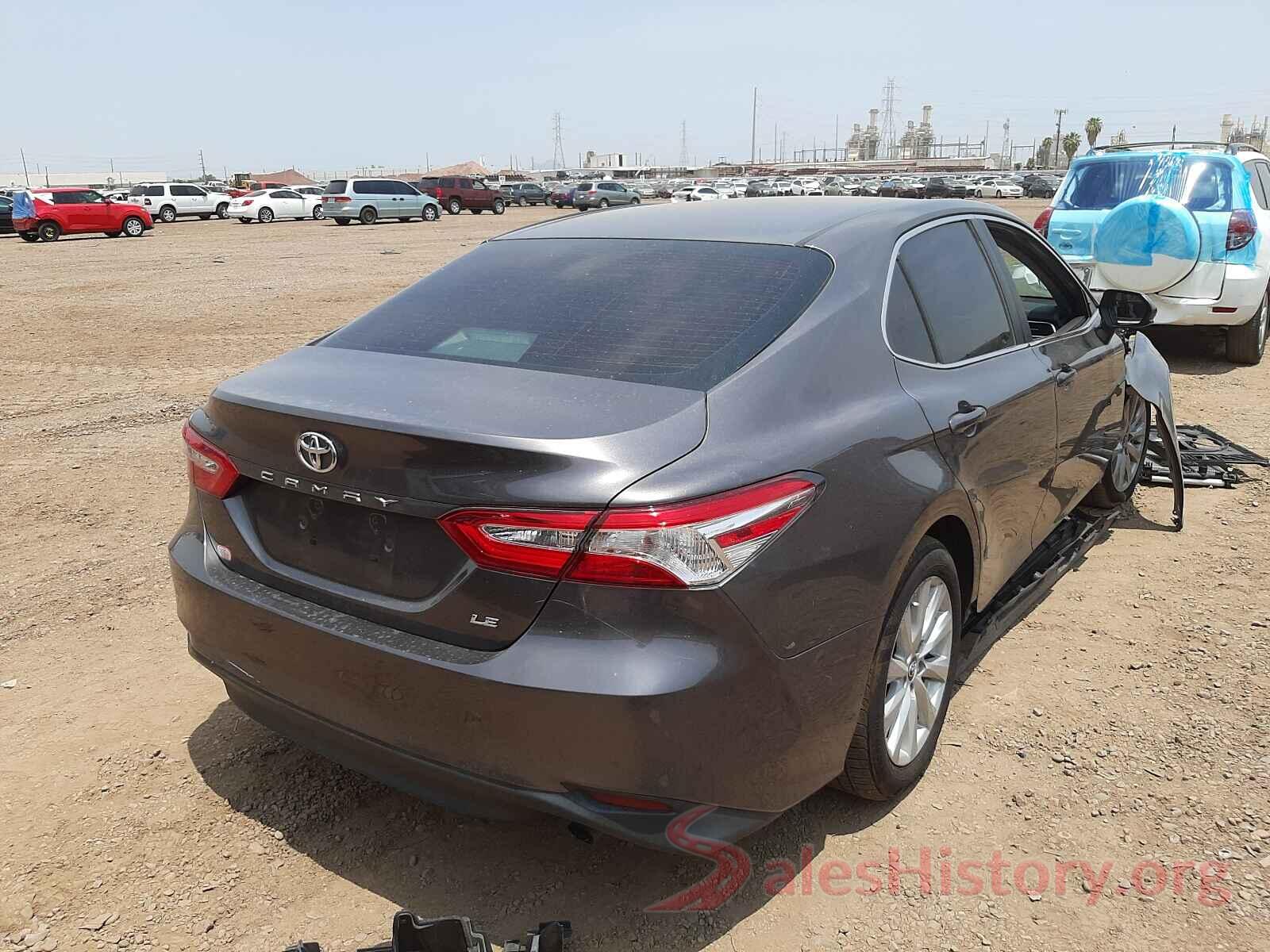 4T1B11HK3JU047272 2018 TOYOTA CAMRY