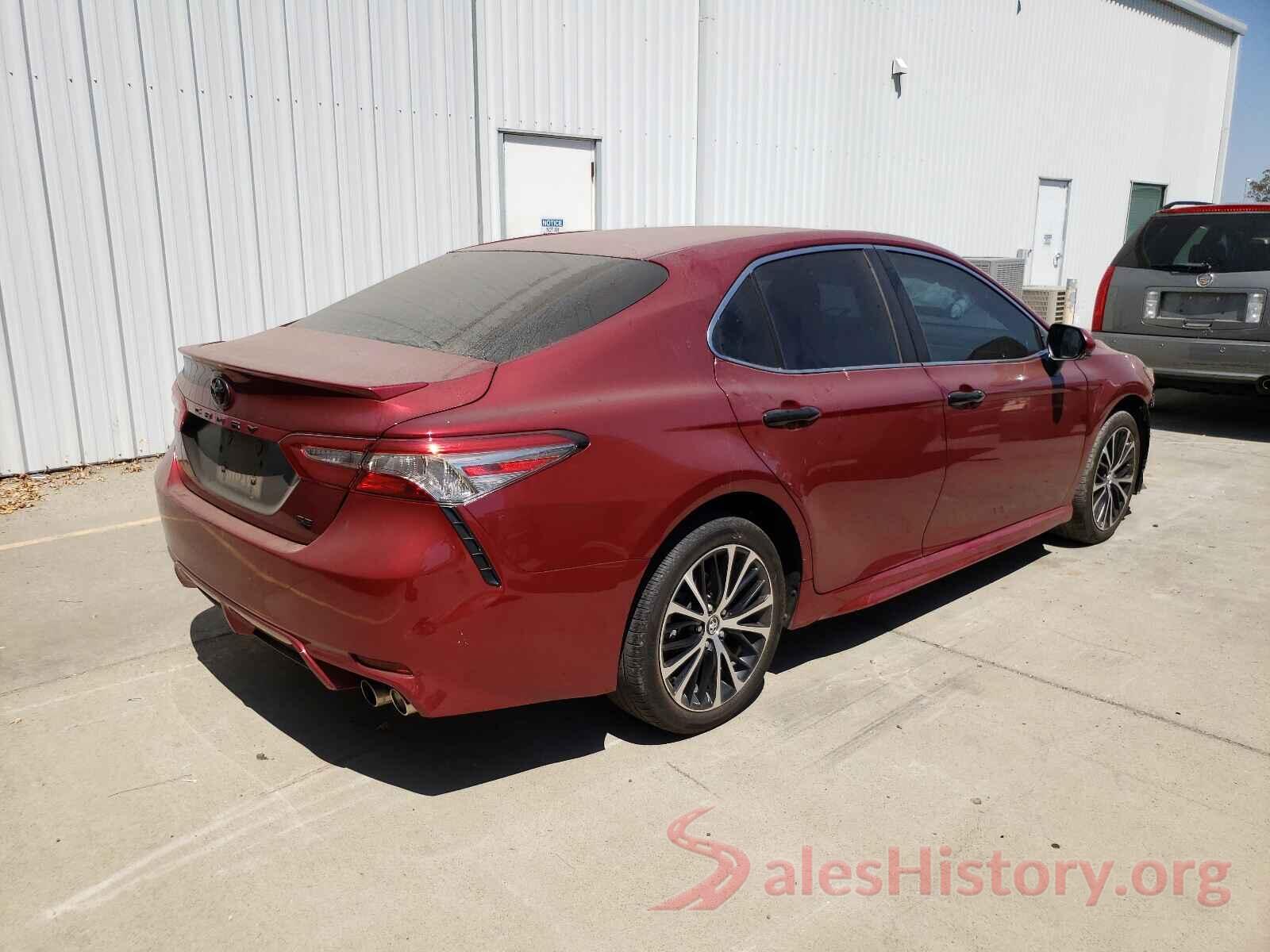 4T1B11HK9JU676485 2018 TOYOTA CAMRY