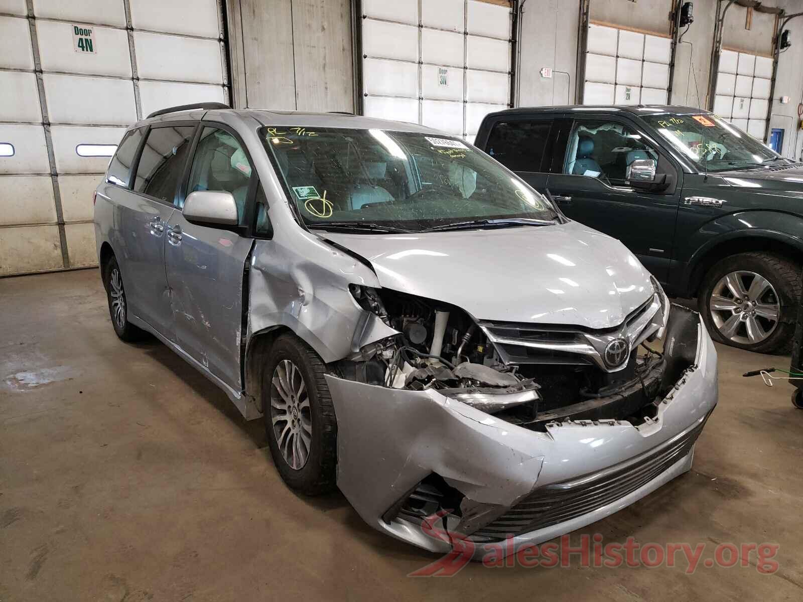 5TDYZ3DCXJS918139 2018 TOYOTA SIENNA