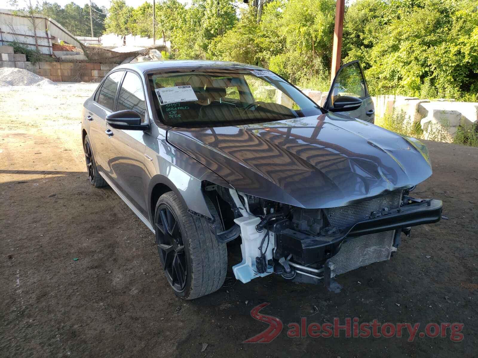 1VWAA7A33JC009470 2018 VOLKSWAGEN PASSAT