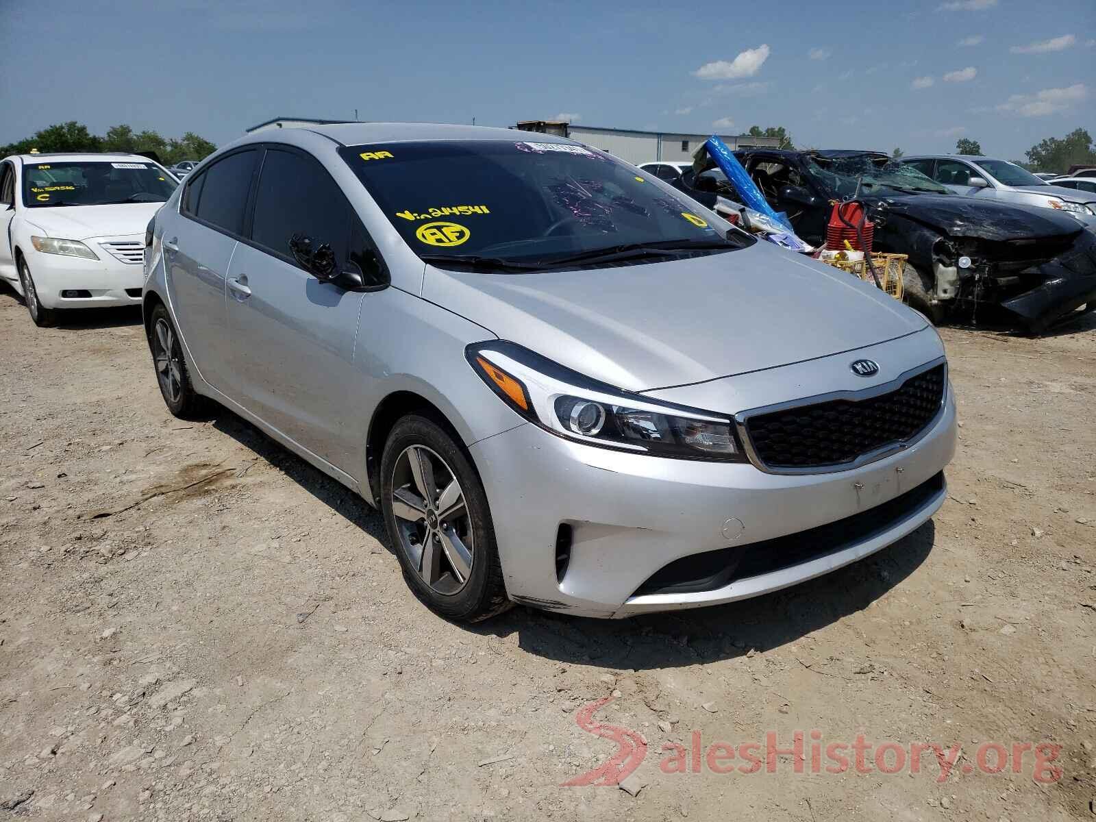 3KPFL4A7XJE214541 2018 KIA FORTE