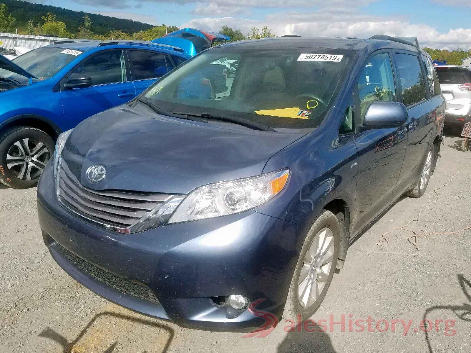 5TDDZ3DC0HS165293 2017 TOYOTA SIENNA XLE