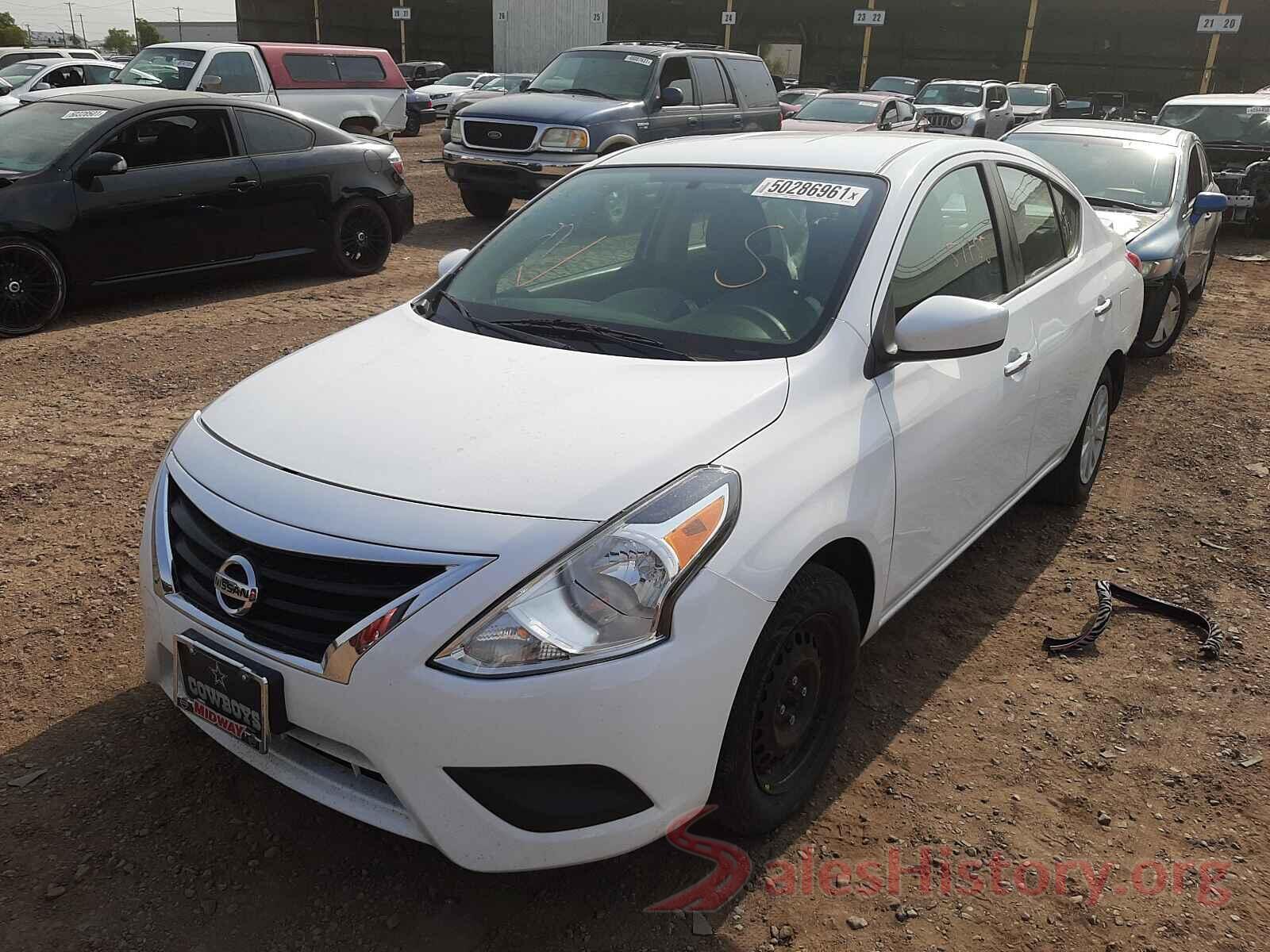 3N1CN7AP2KL832435 2019 NISSAN VERSA