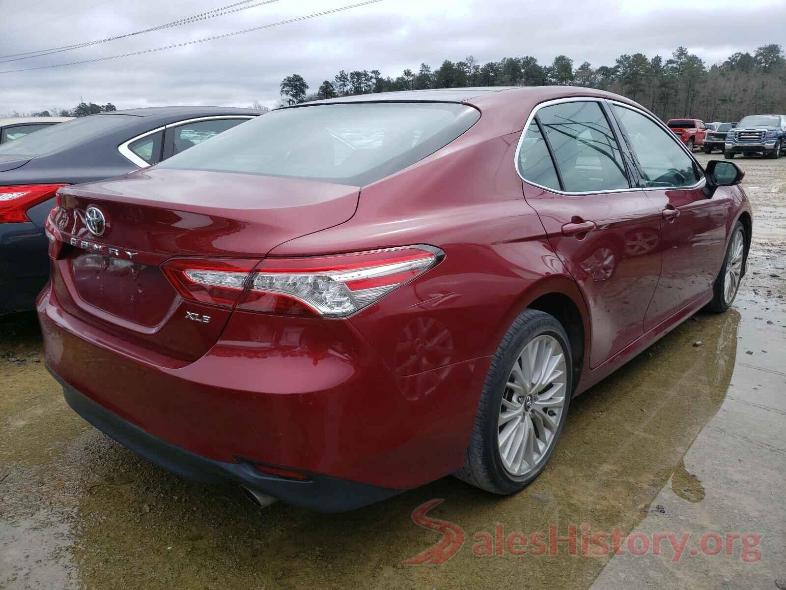 4T1B11HK4JU560546 2018 TOYOTA CAMRY