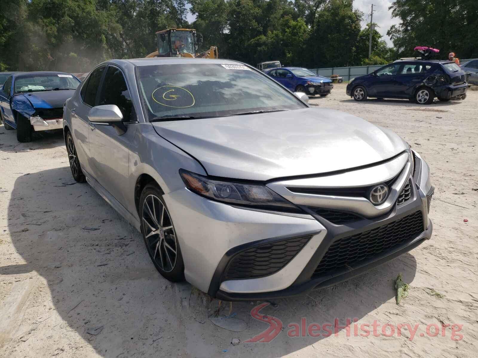 4T1G11AK0MU569894 2021 TOYOTA CAMRY