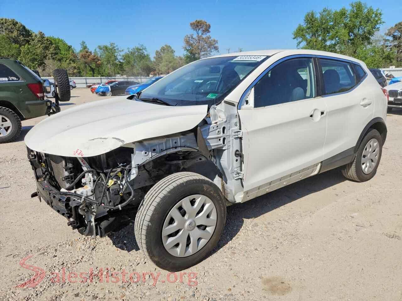 JN1BJ1CP9JW185915 2018 NISSAN ROGUE