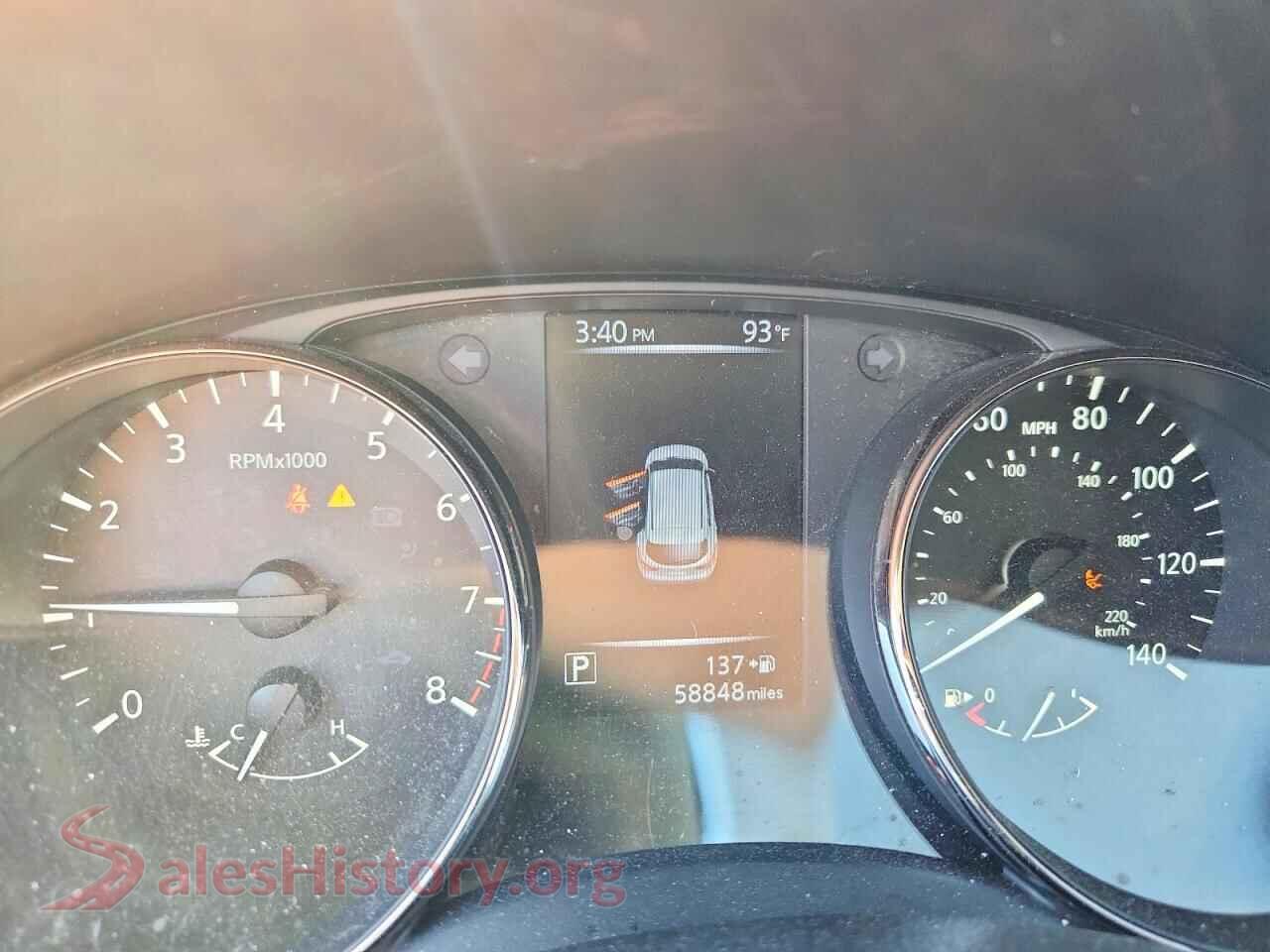 2018 NISSAN ROGUE VIN JN1BJ1CP9JW185915, interior center console