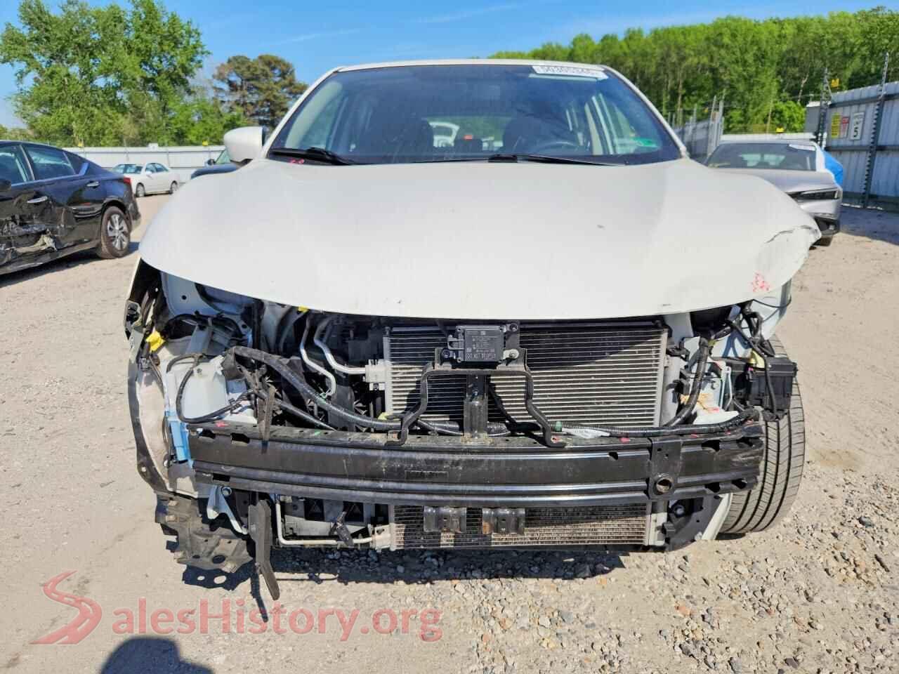 2018 NISSAN ROGUE VIN JN1BJ1CP9JW185915, rear view