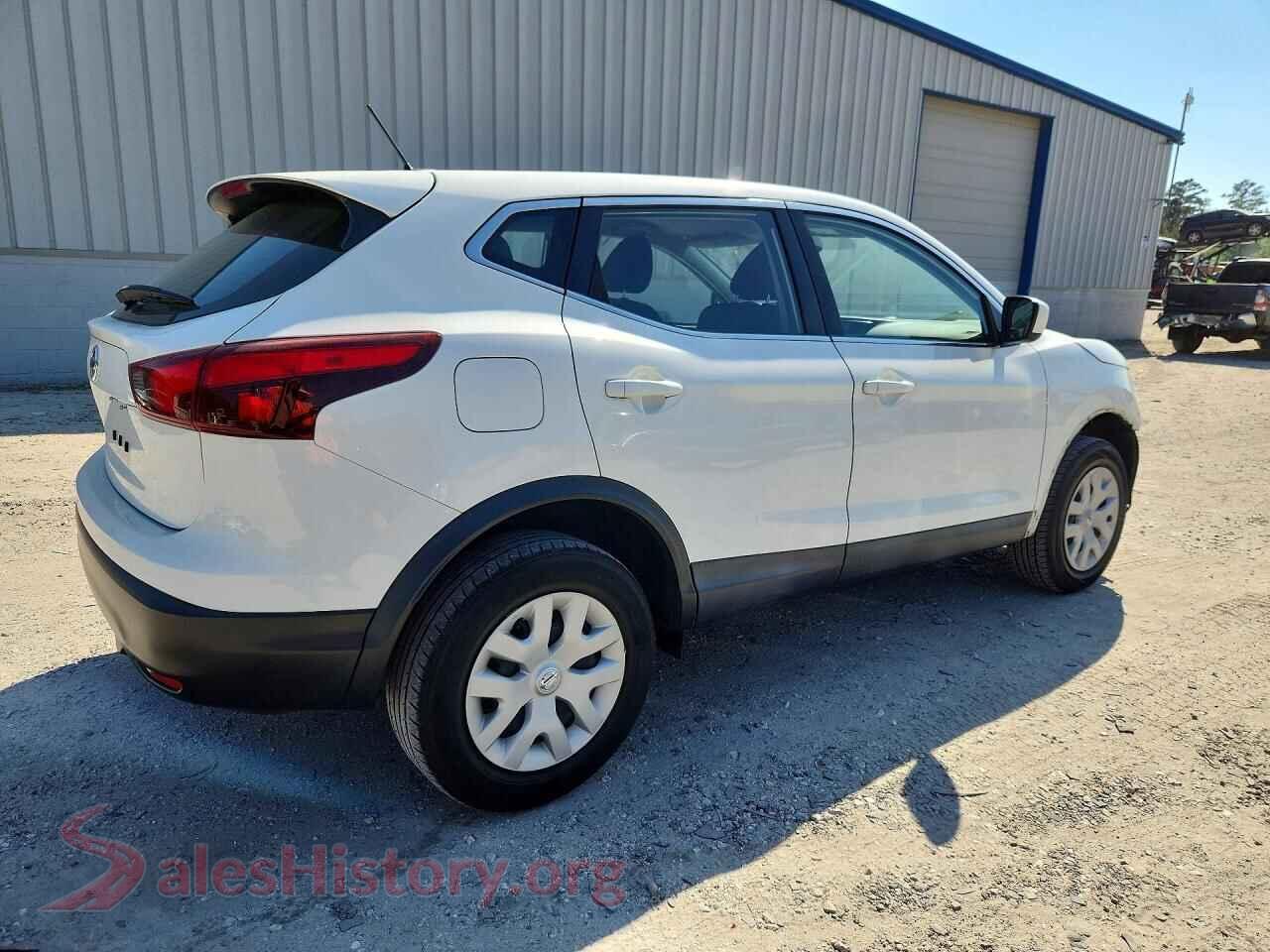 2018 NISSAN ROGUE VIN JN1BJ1CP9JW185915, right side view
