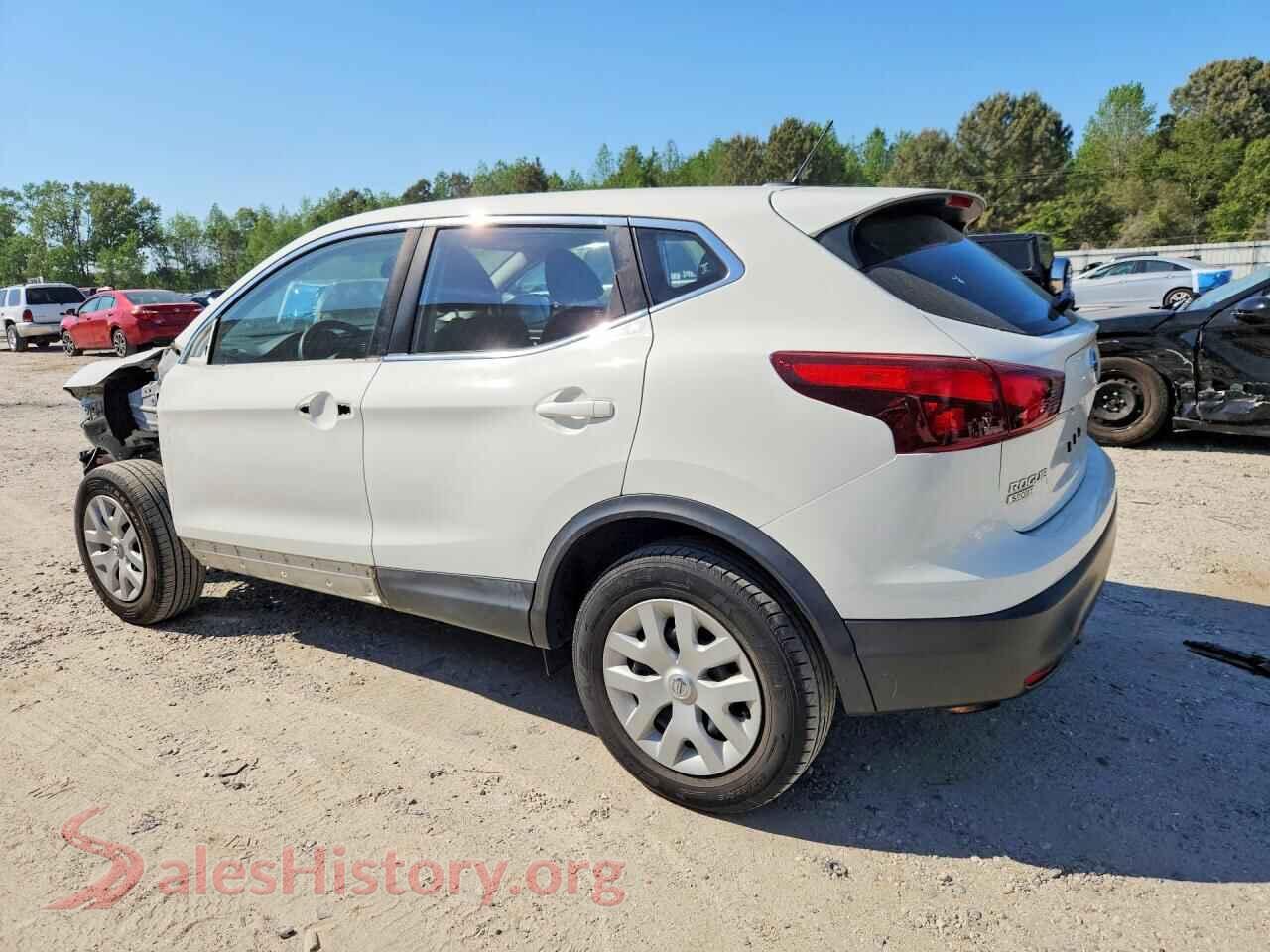 2018 NISSAN ROGUE VIN JN1BJ1CP9JW185915, front view