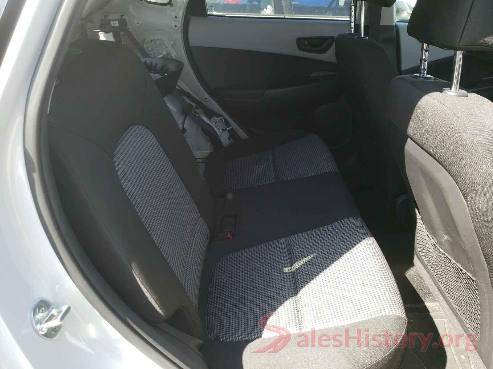 KM8K62AAXJU114359 2018 HYUNDAI KONA