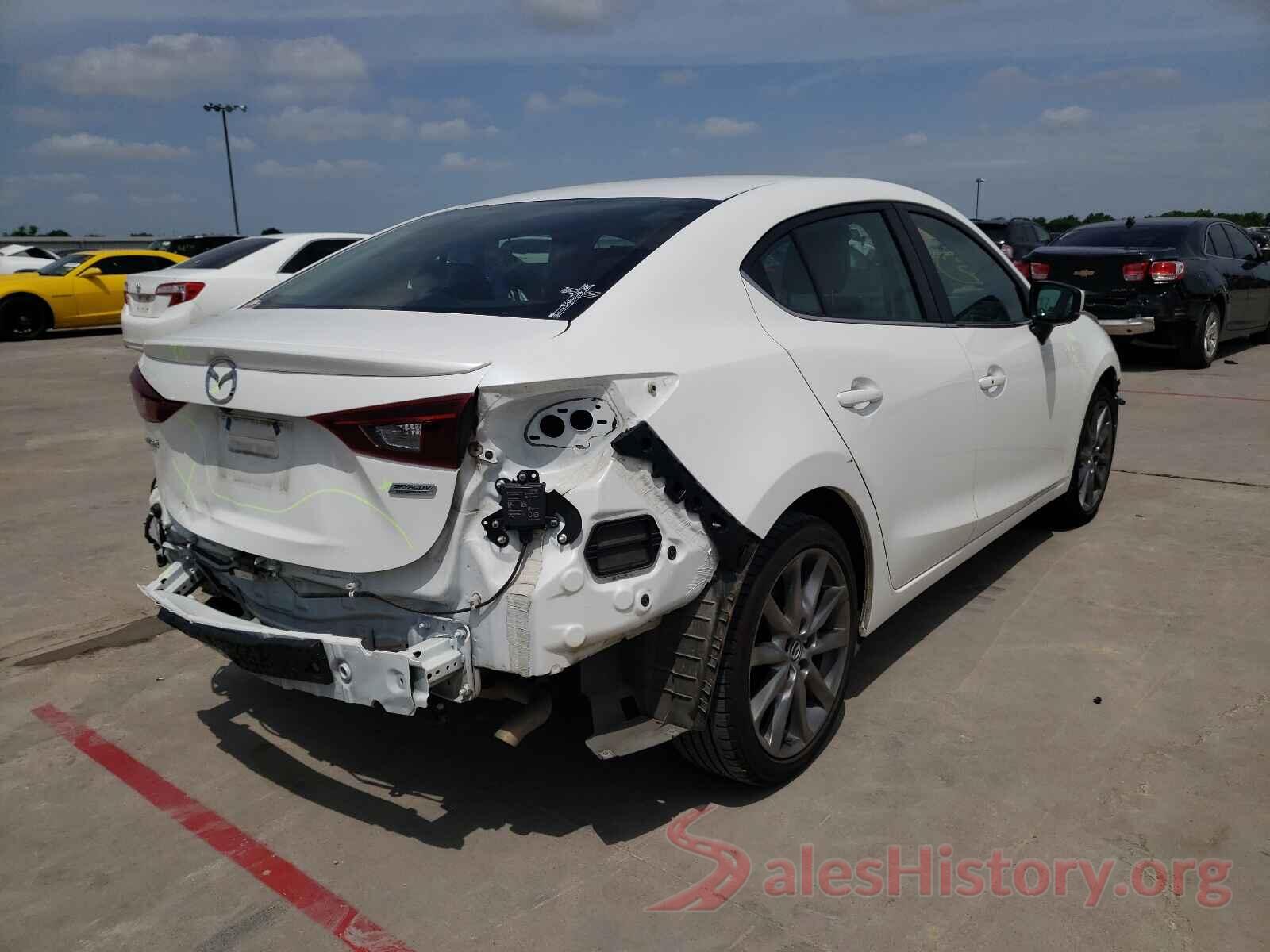 3MZBN1V34JM203276 2018 MAZDA 3