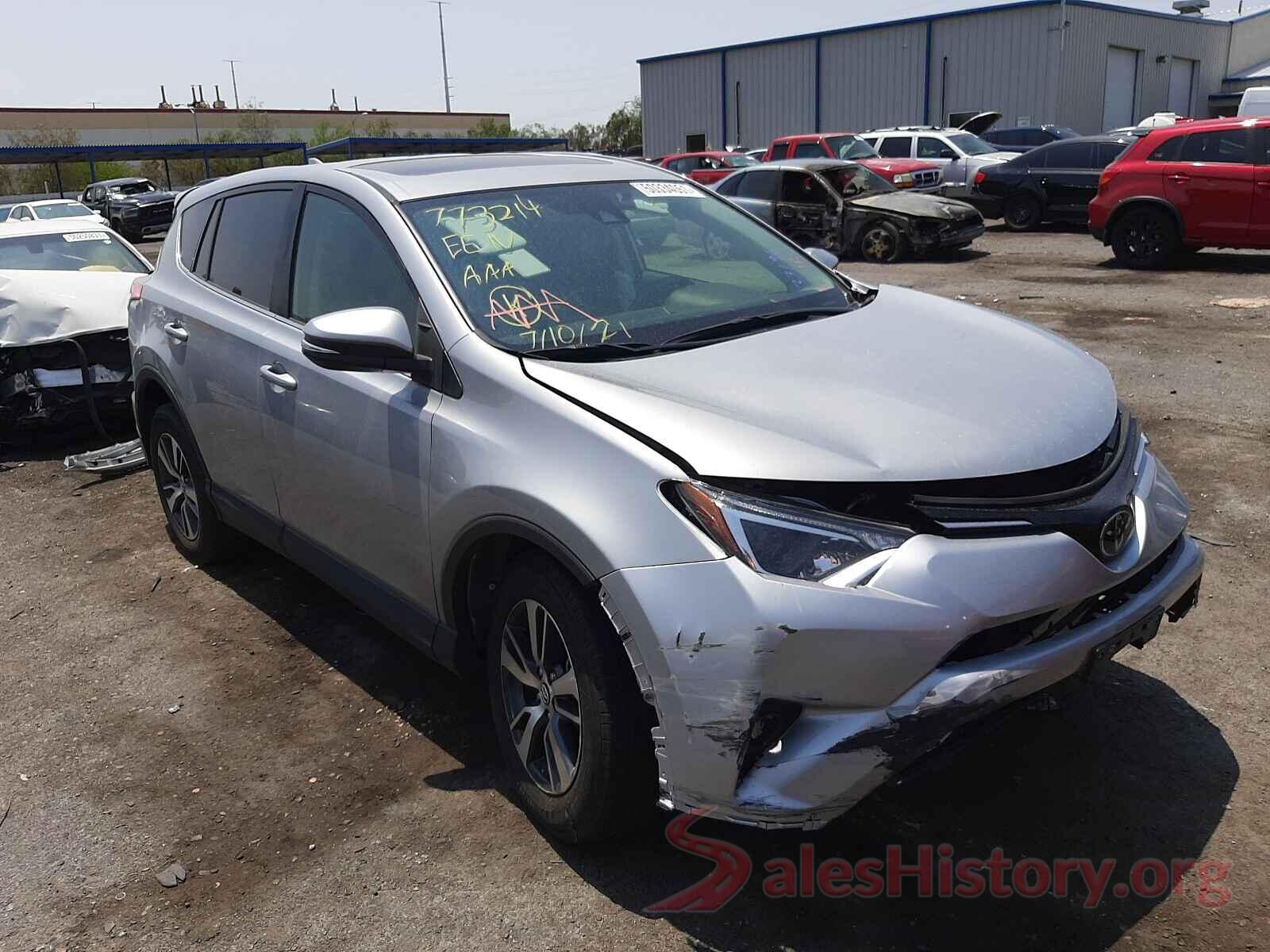 2T3WFREV2JW485238 2018 TOYOTA RAV4