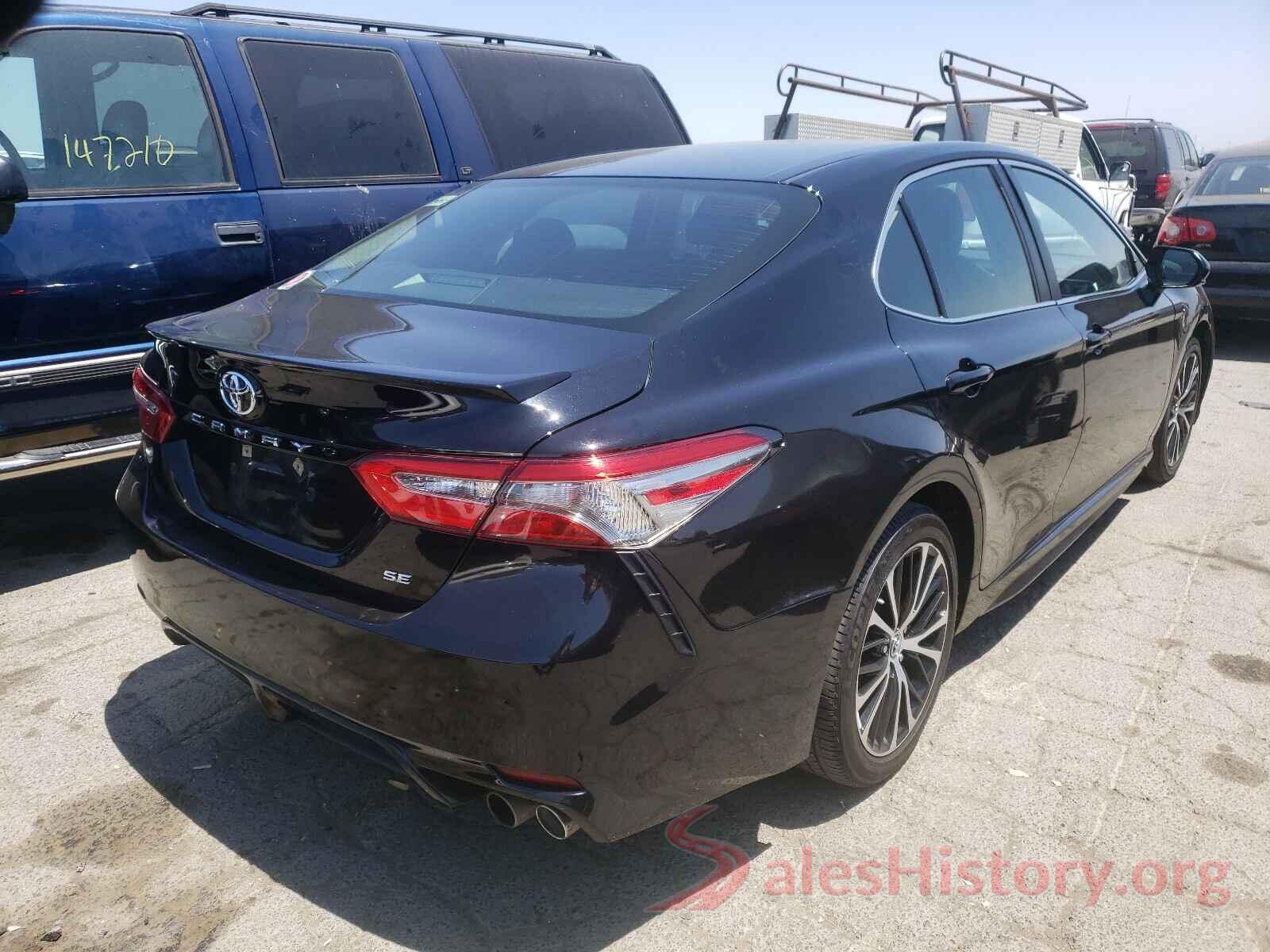 4T1B11HK2JU108790 2018 TOYOTA CAMRY