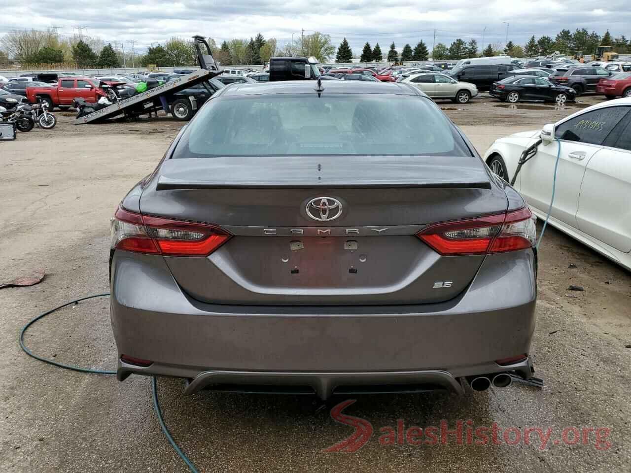 4T1G11AK0NU693780 2022 TOYOTA CAMRY