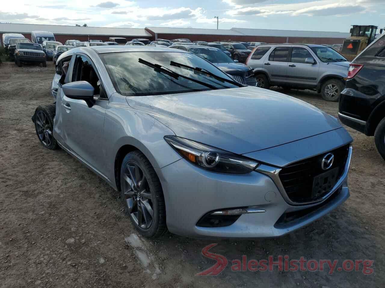 3MZBN1M33JM207837 2018 MAZDA 3