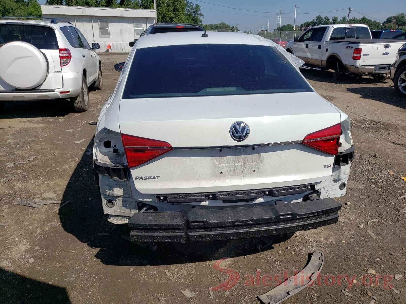 1VWAT7A33GC008211 2016 VOLKSWAGEN PASSAT