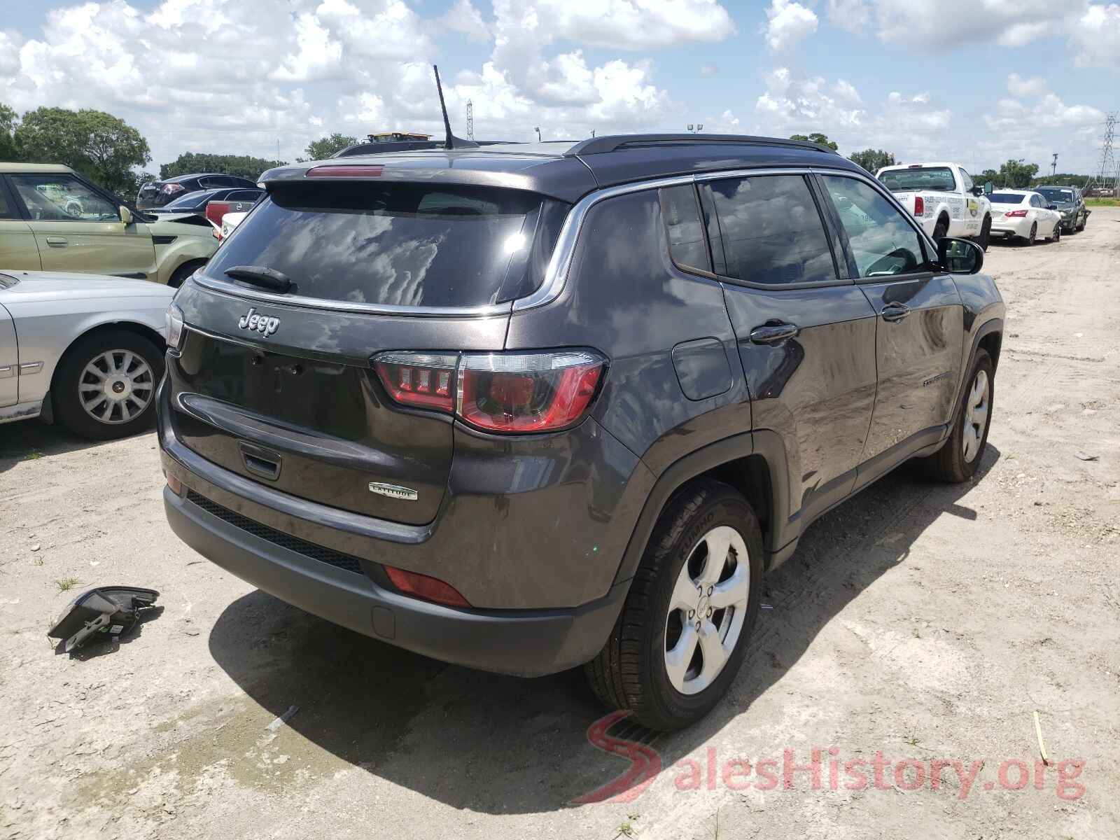 3C4NJCBB4JT124697 2018 JEEP COMPASS