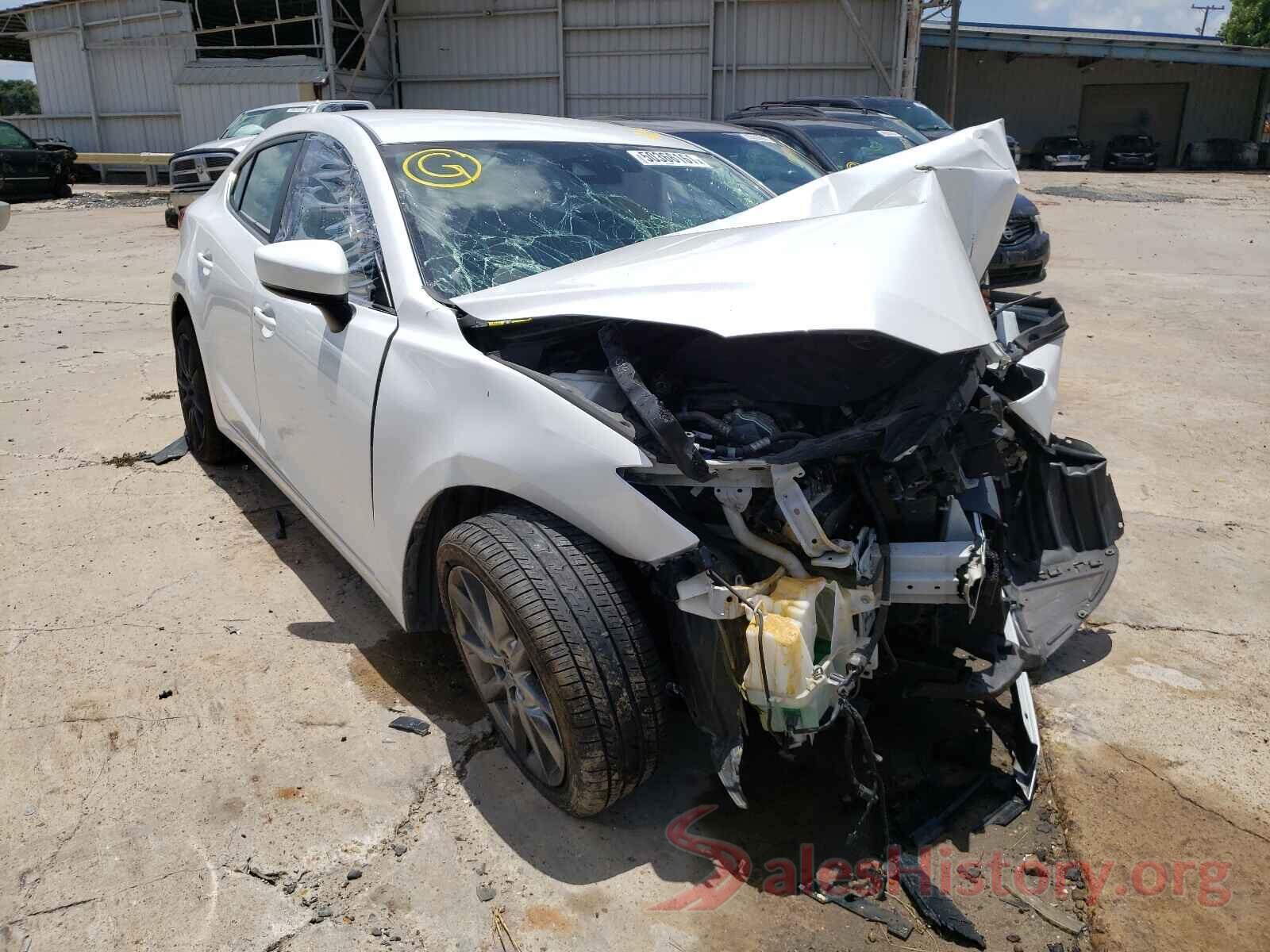 3MZBN1V37JM210092 2018 MAZDA 3