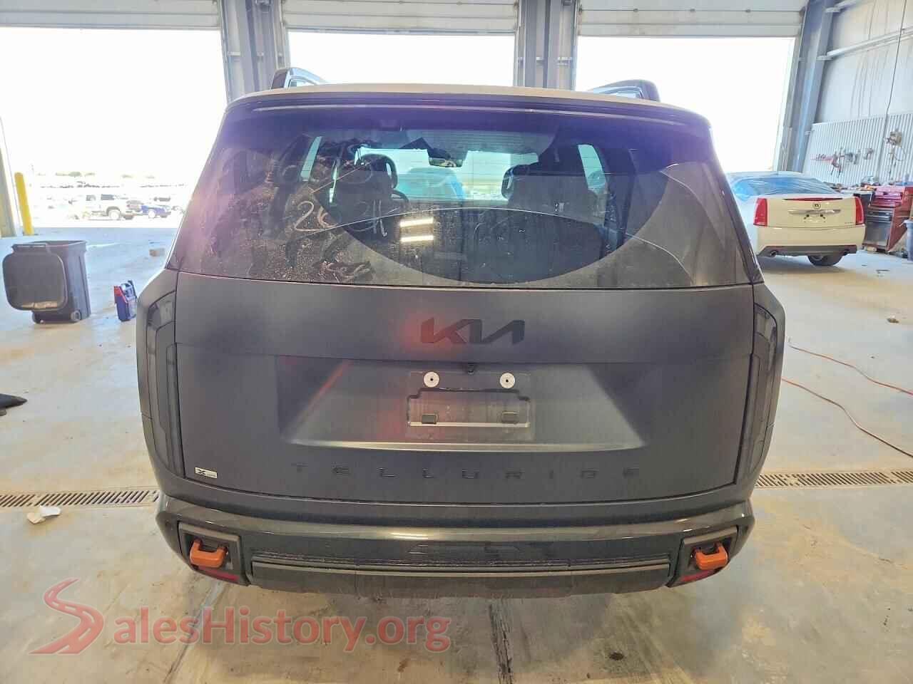 2027 KIA TELLURIDE VIN 5XYPLES18VG004968, left side view