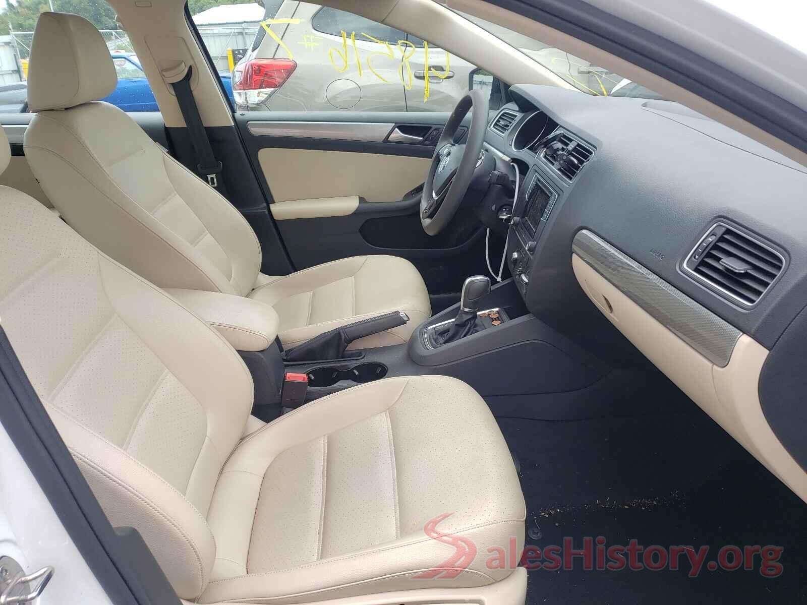 3VWDB7AJXJM208281 2018 VOLKSWAGEN JETTA