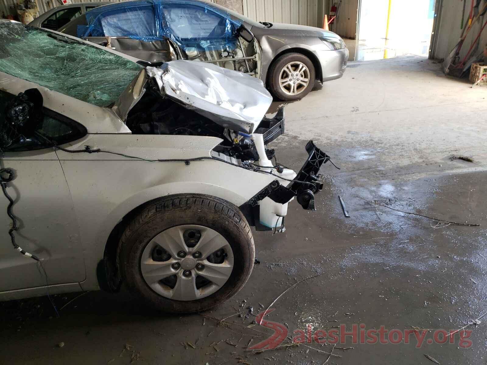 3KPFK4A74JE212643 2018 KIA FORTE