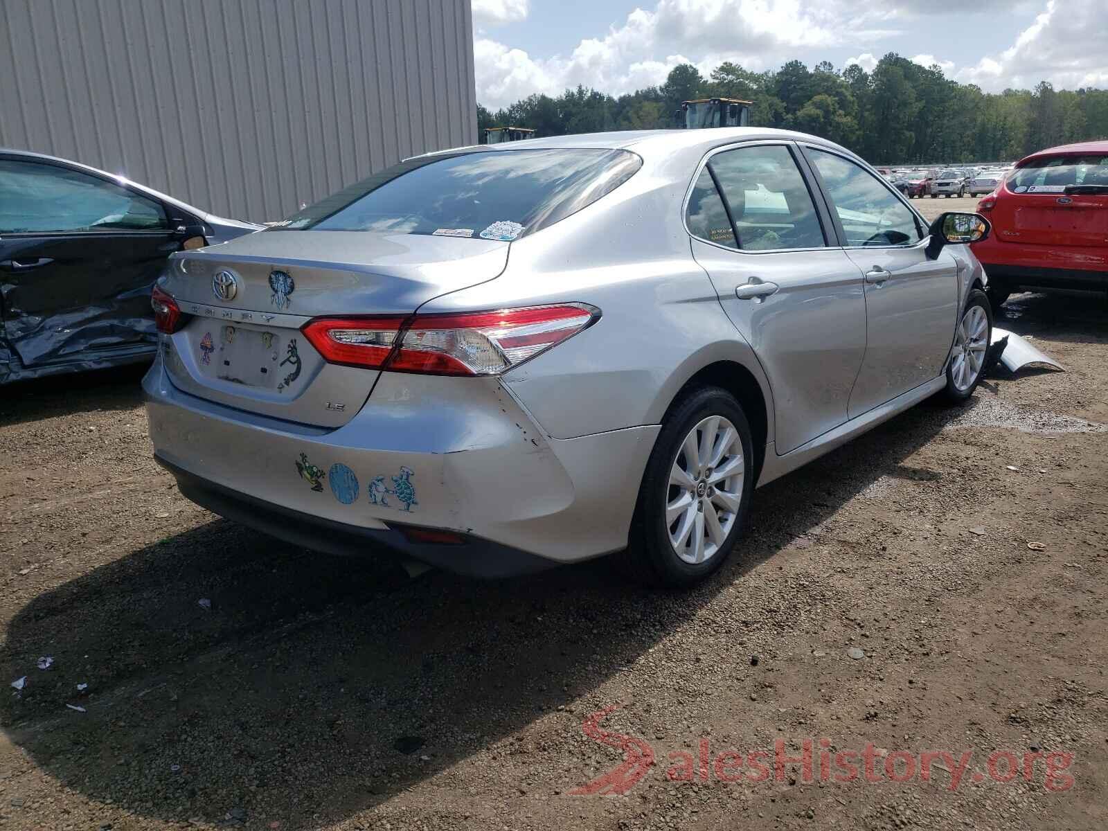 4T1B11HK5JU625209 2018 TOYOTA CAMRY