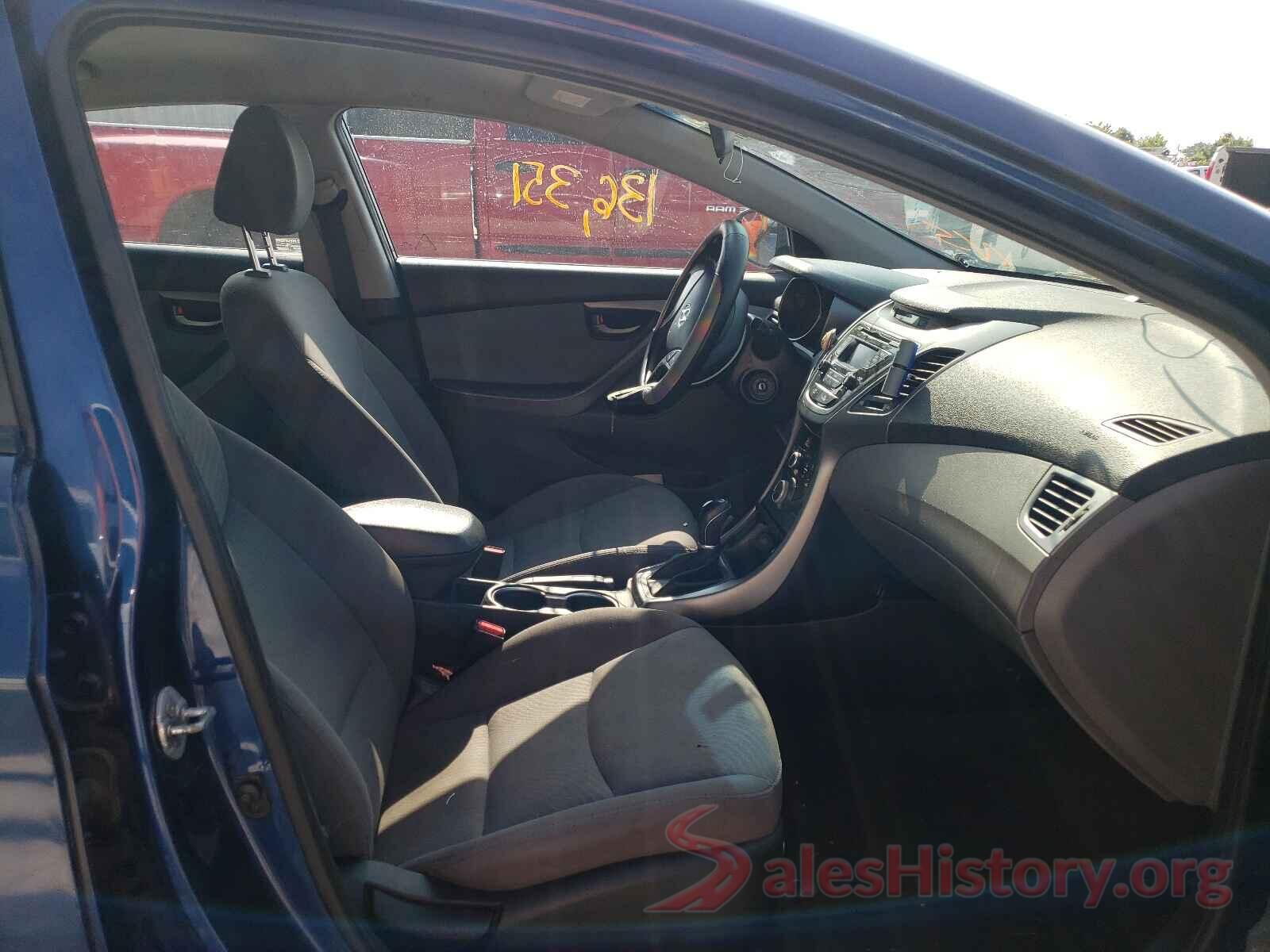 5NPDH4AE7GH715561 2016 HYUNDAI ELANTRA