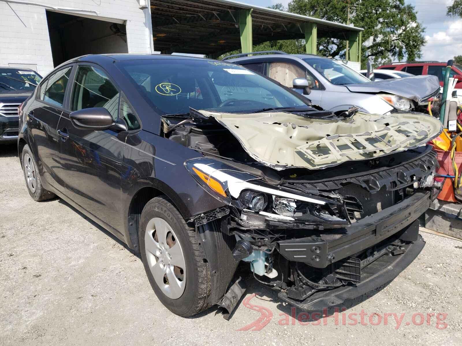 3KPFK4A70JE164946 2018 KIA FORTE