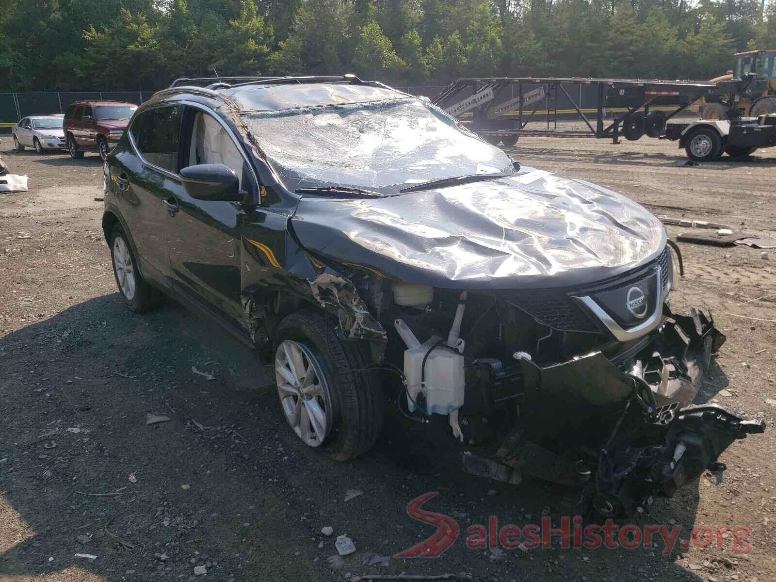 JN1BJ1CR9JW289273 2018 NISSAN ROGUE