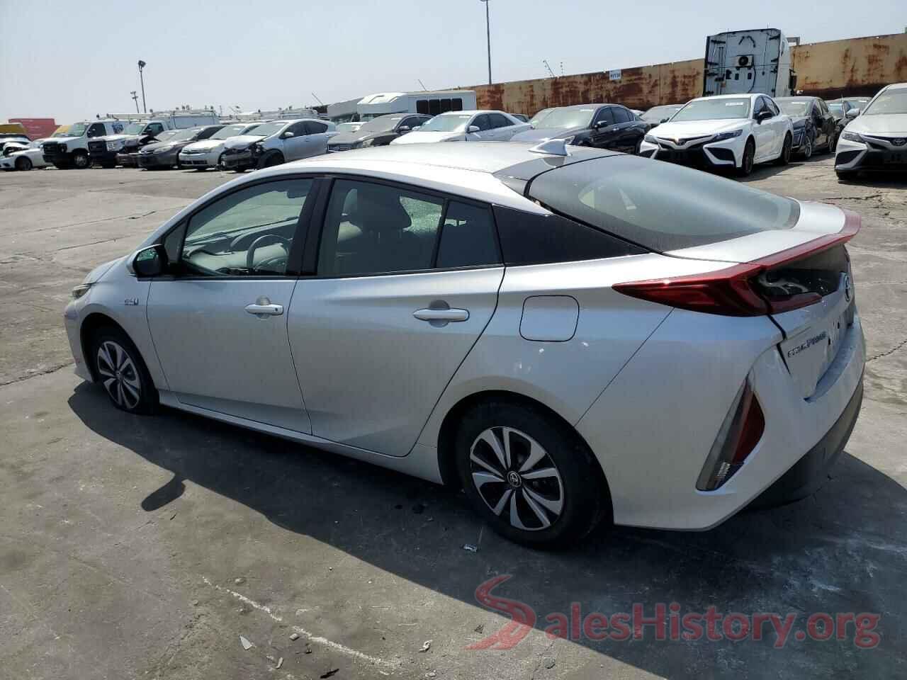 JTDKARFP0J3083234 2018 TOYOTA PRIUS