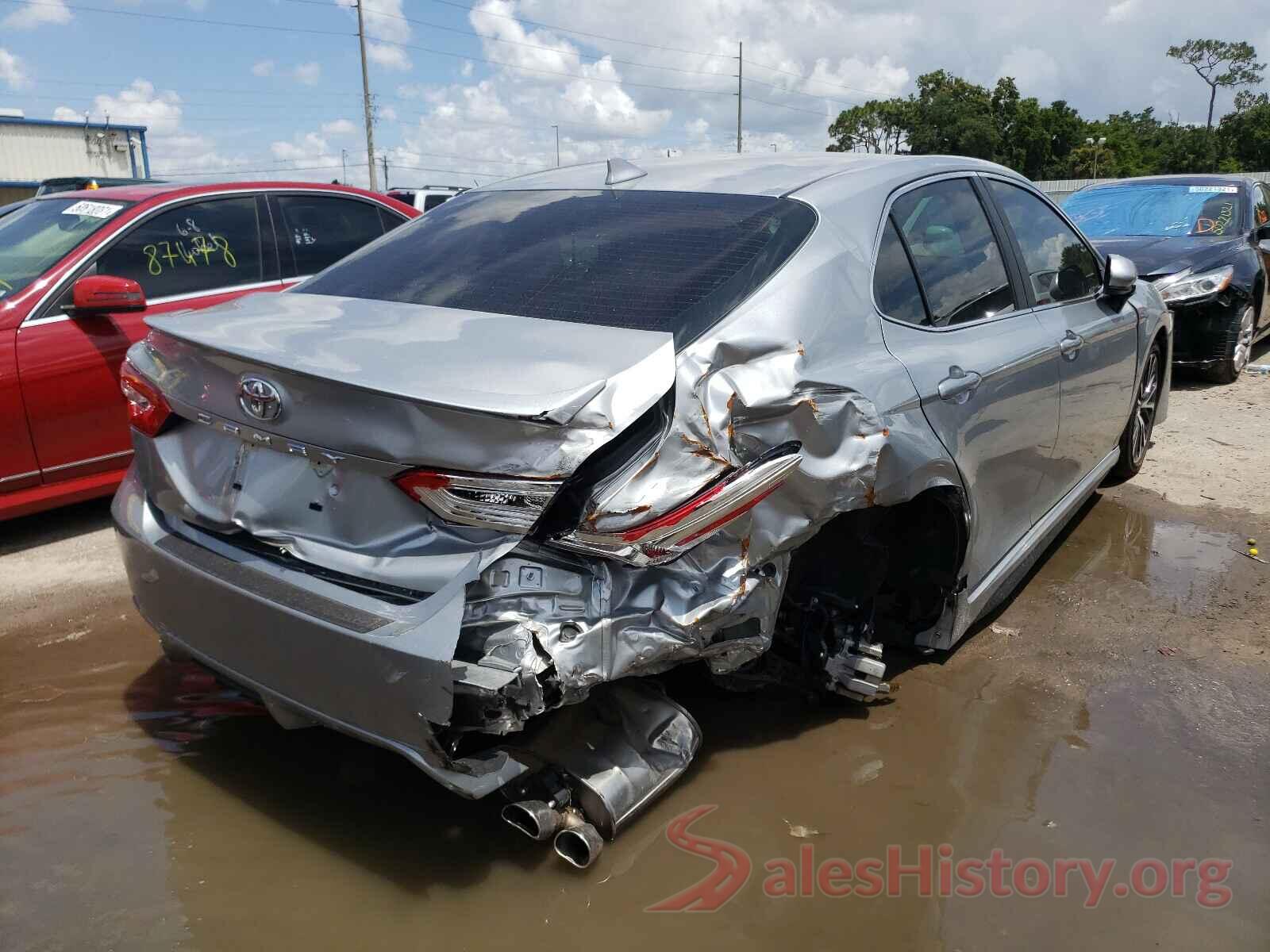 4T1G11AK9LU390977 2020 TOYOTA CAMRY