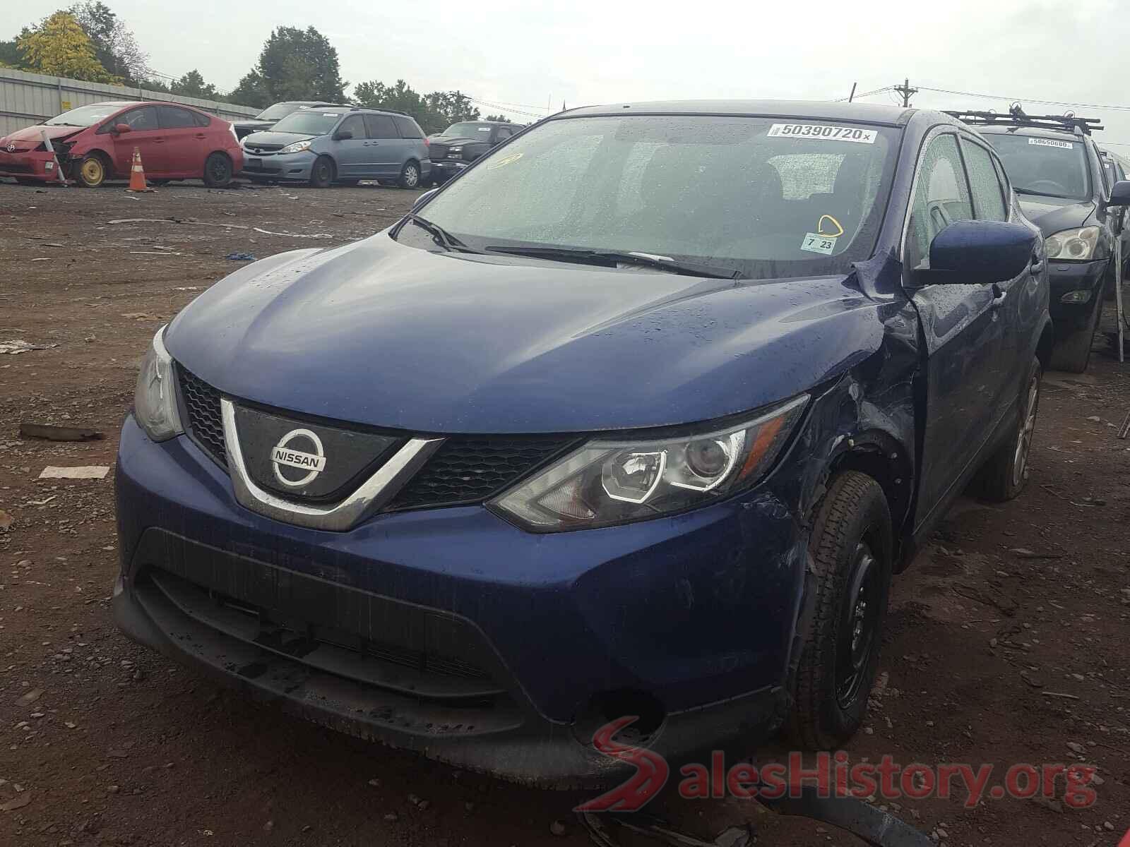 JN1BJ1CR2JW251867 2018 NISSAN ROGUE