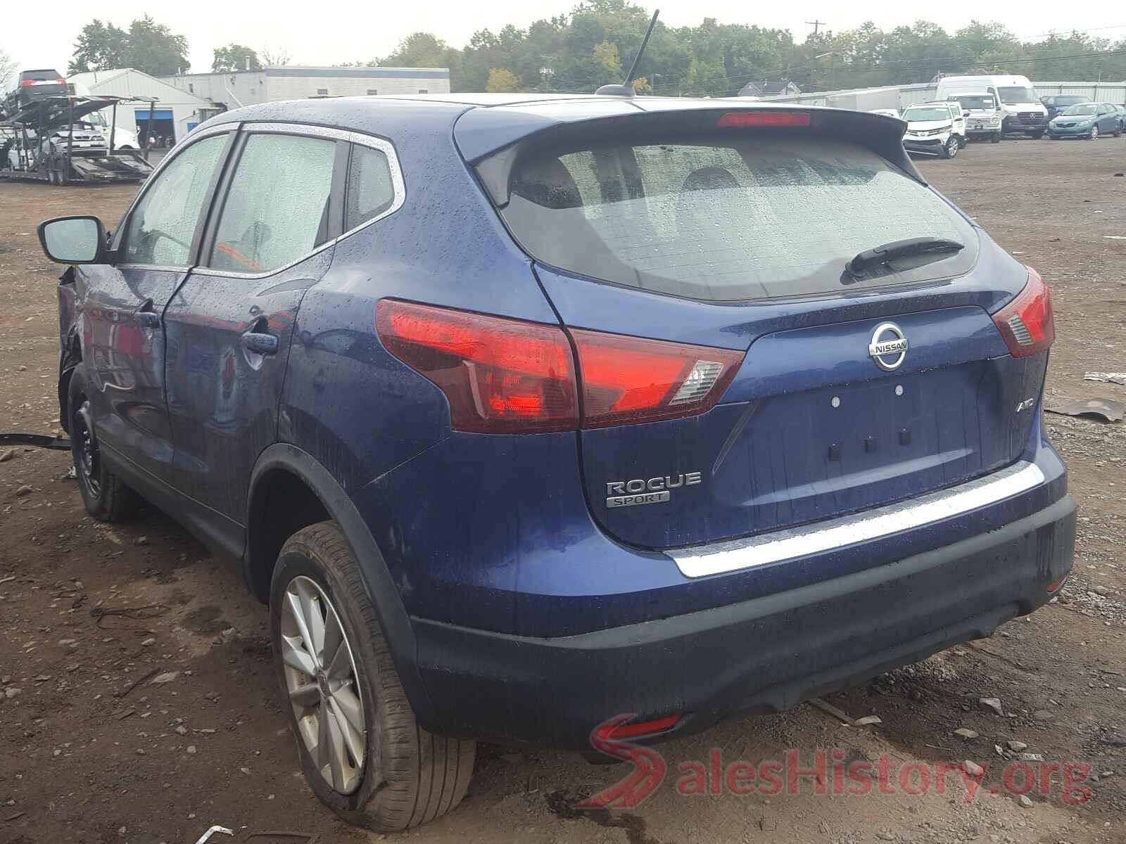 JN1BJ1CR2JW251867 2018 NISSAN ROGUE