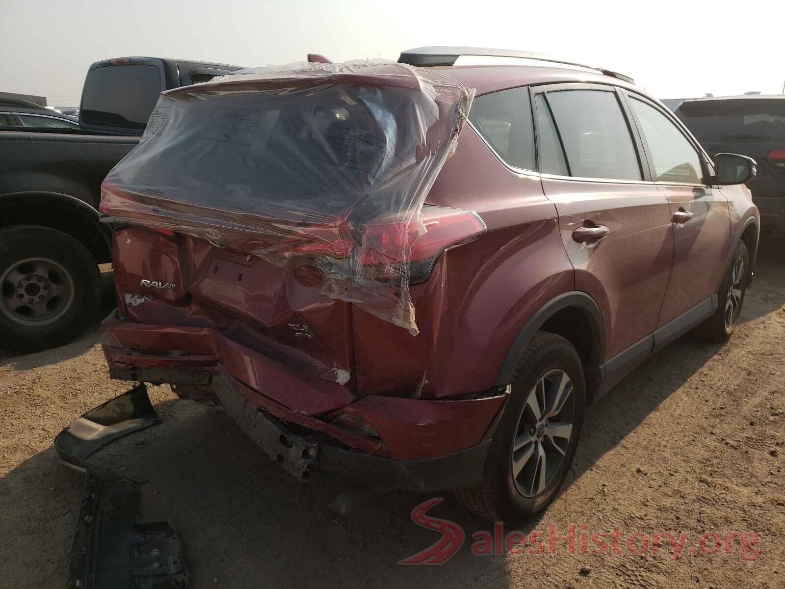 2T3RFREV3JW813800 2018 TOYOTA RAV4