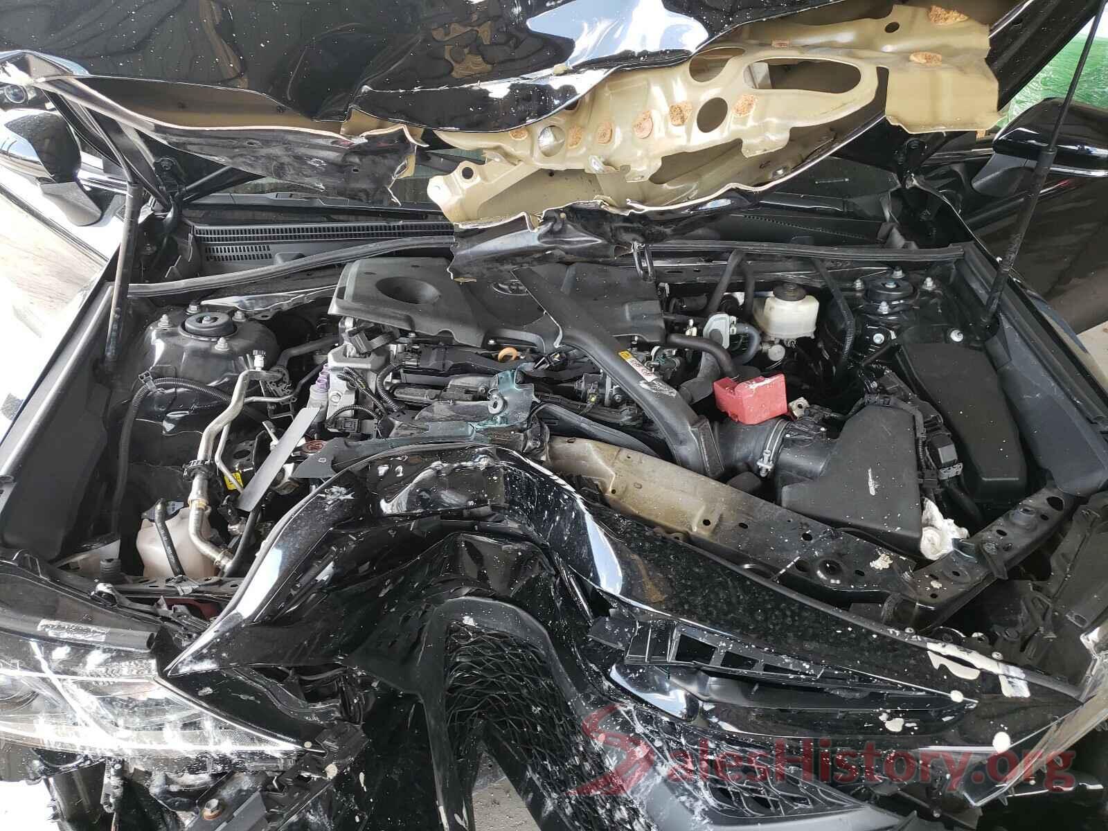 4T1B11HK0JU007988 2018 TOYOTA CAMRY