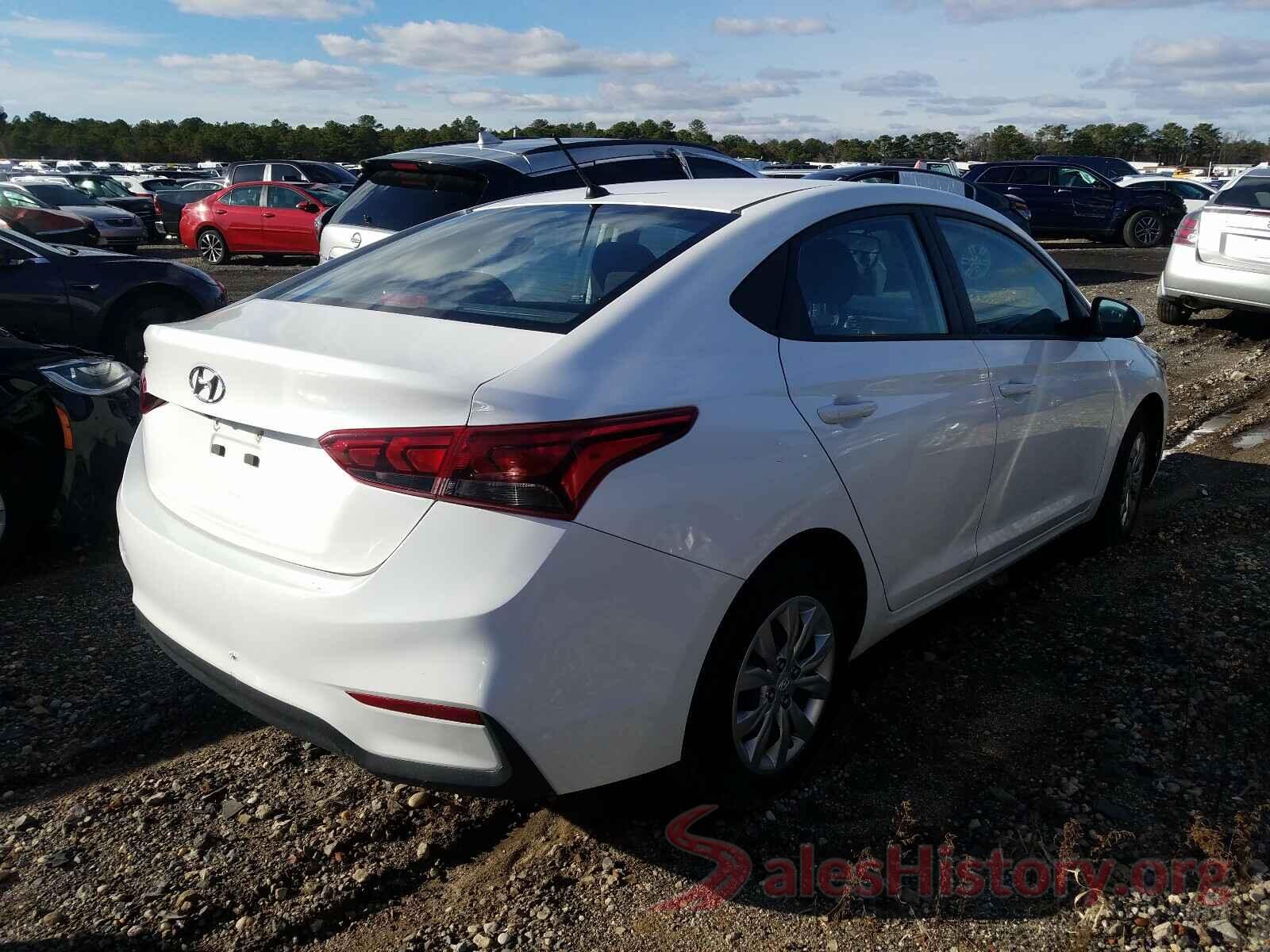 3KPC24A39JE005682 2018 HYUNDAI ACCENT