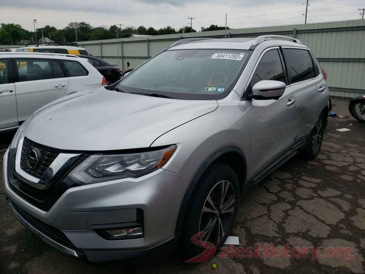 JN8AT2MV1JW306253 2018 NISSAN ROGUE