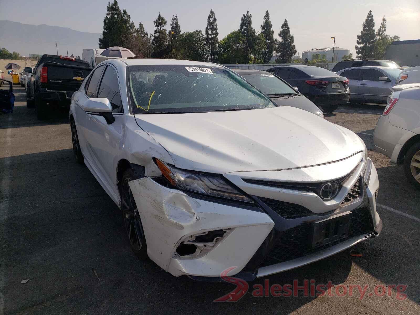 4T1B61HK2JU159255 2018 TOYOTA CAMRY