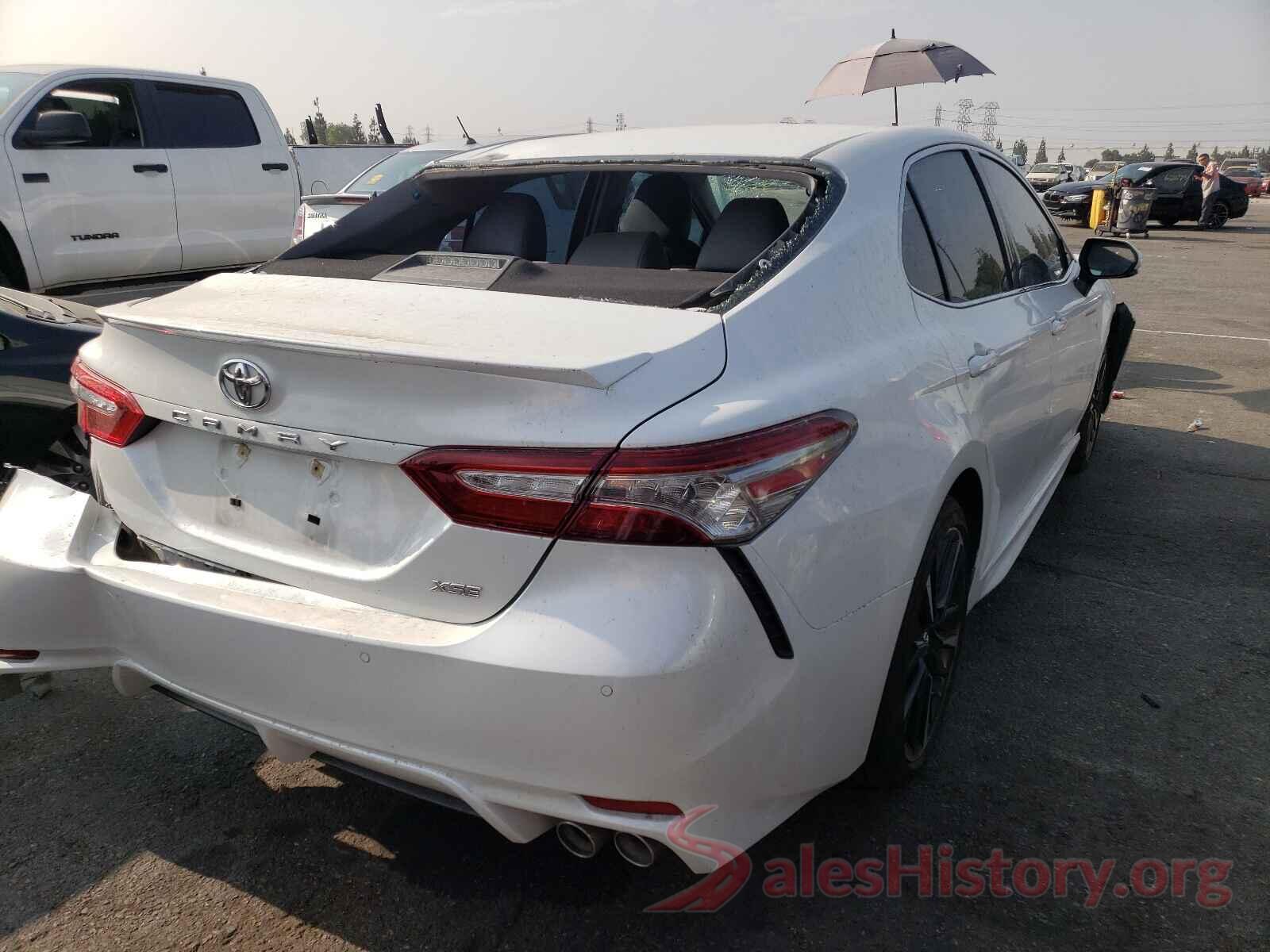 4T1B61HK2JU159255 2018 TOYOTA CAMRY