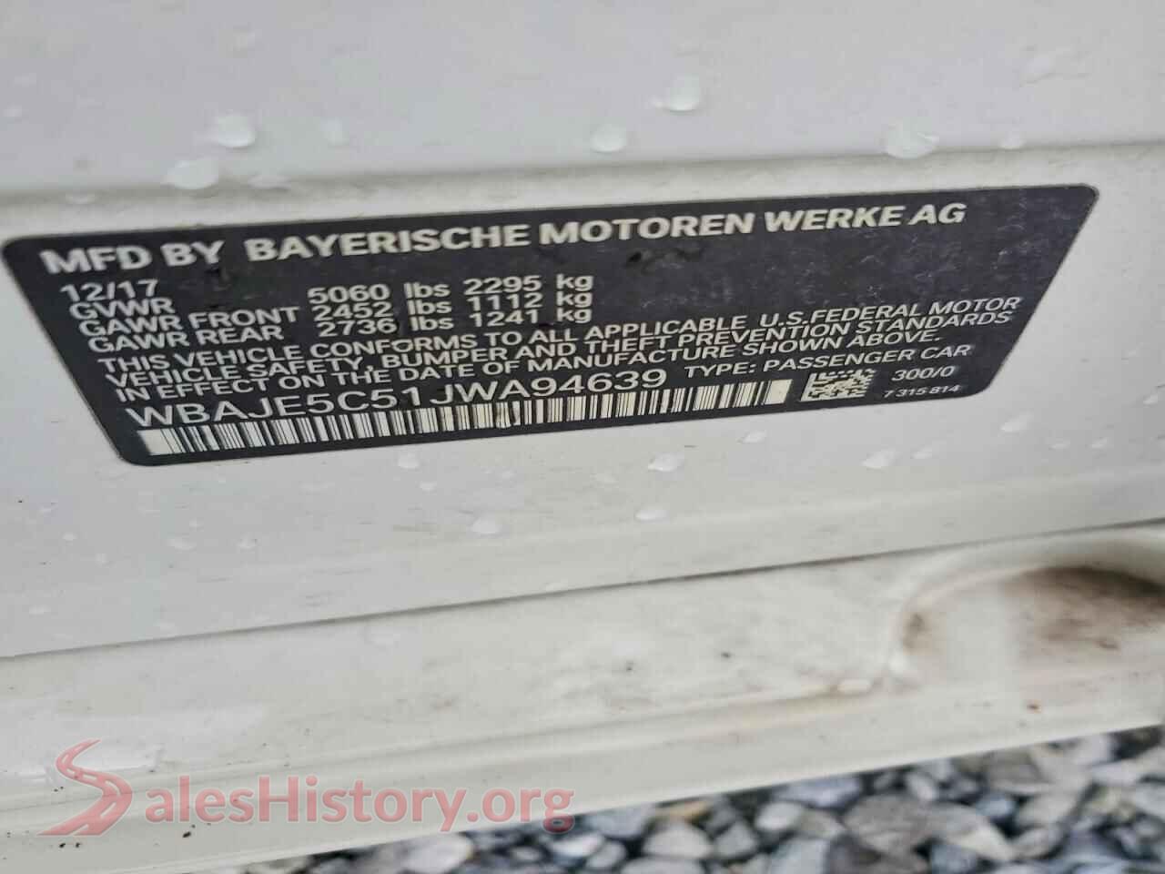 2018 BMW 5 SERIES VIN WBAJE5C51JWA94639, trunk area