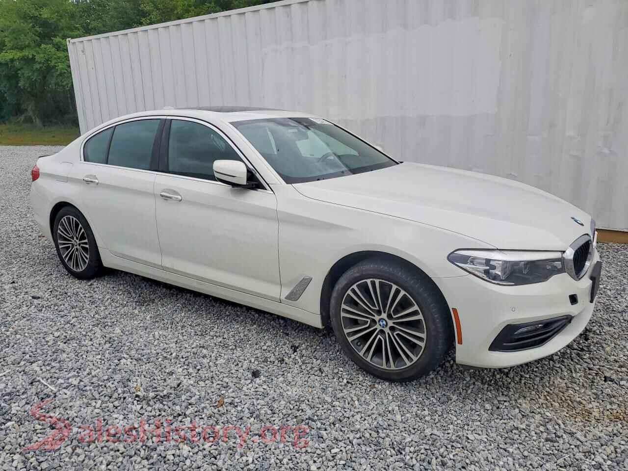 2018 BMW 5 SERIES VIN WBAJE5C51JWA94639, rear 3/4 view