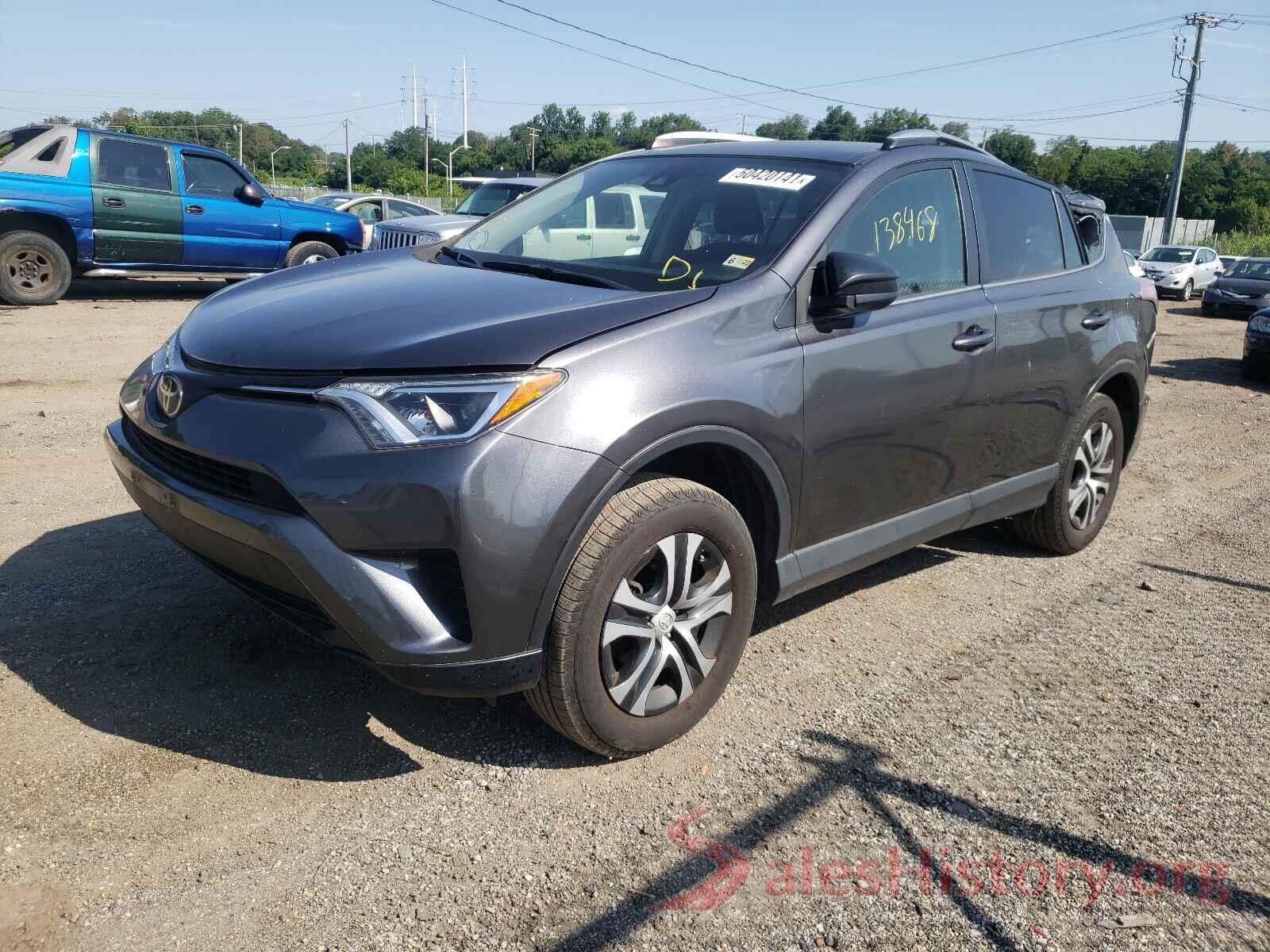 JTMZFREV8HJ111724 2017 TOYOTA RAV4