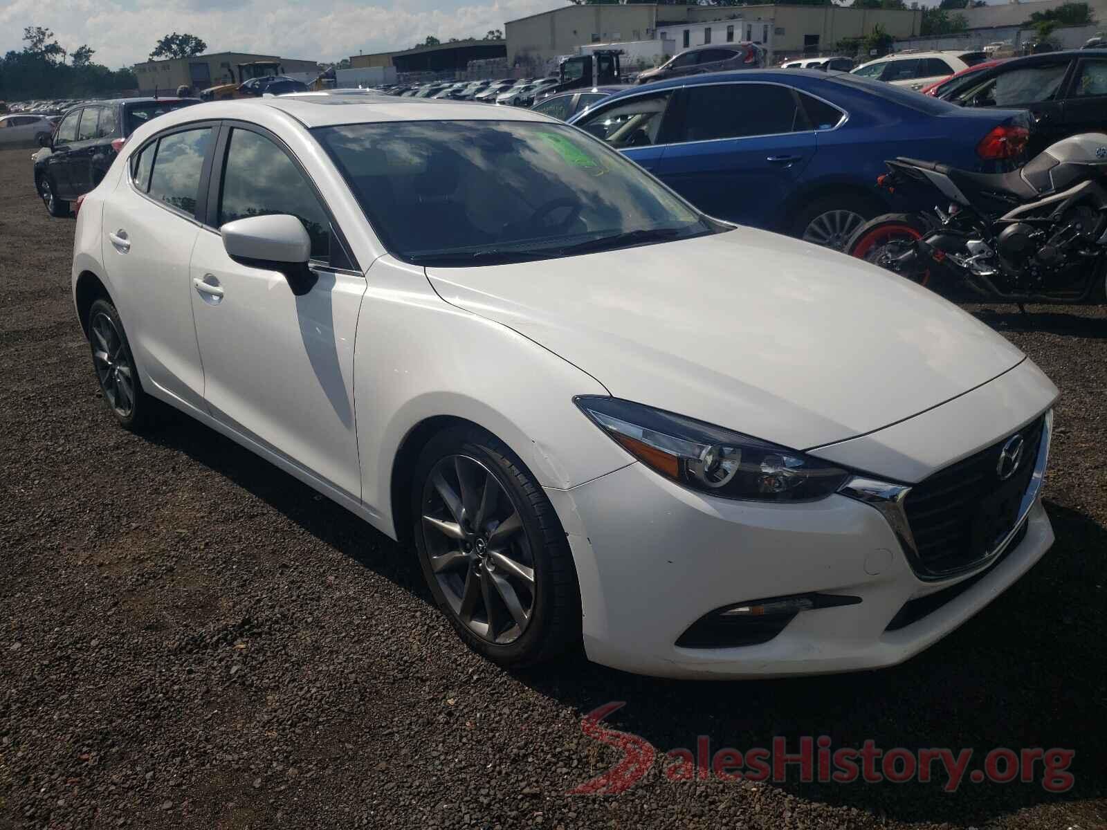 3MZBN1L35JM265448 2018 MAZDA 3