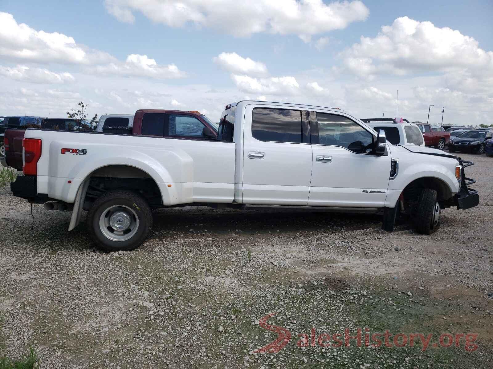 1FT8W3DT2HEC08371 2017 FORD F350